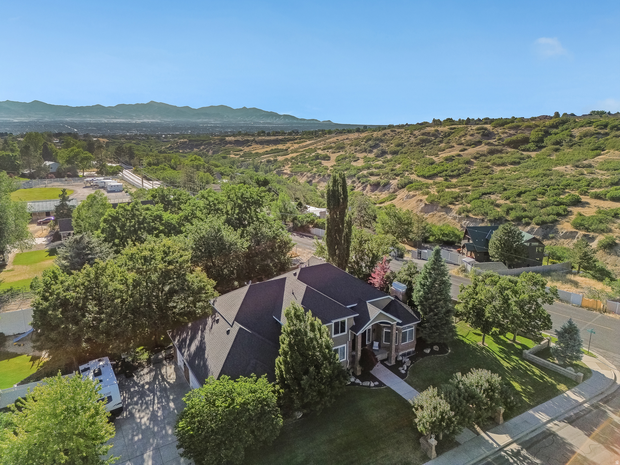 THE RIDGE #2 - Residential