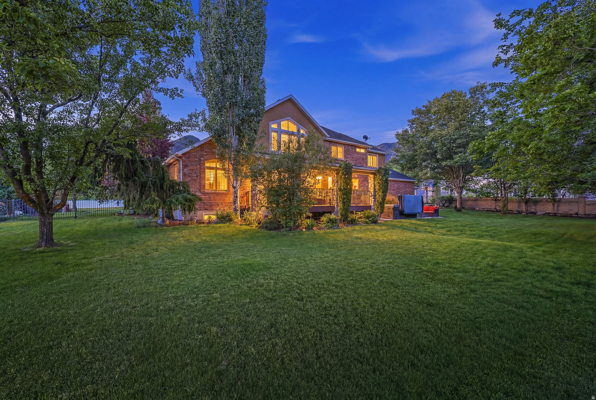 THE RIDGE #2 - Residential