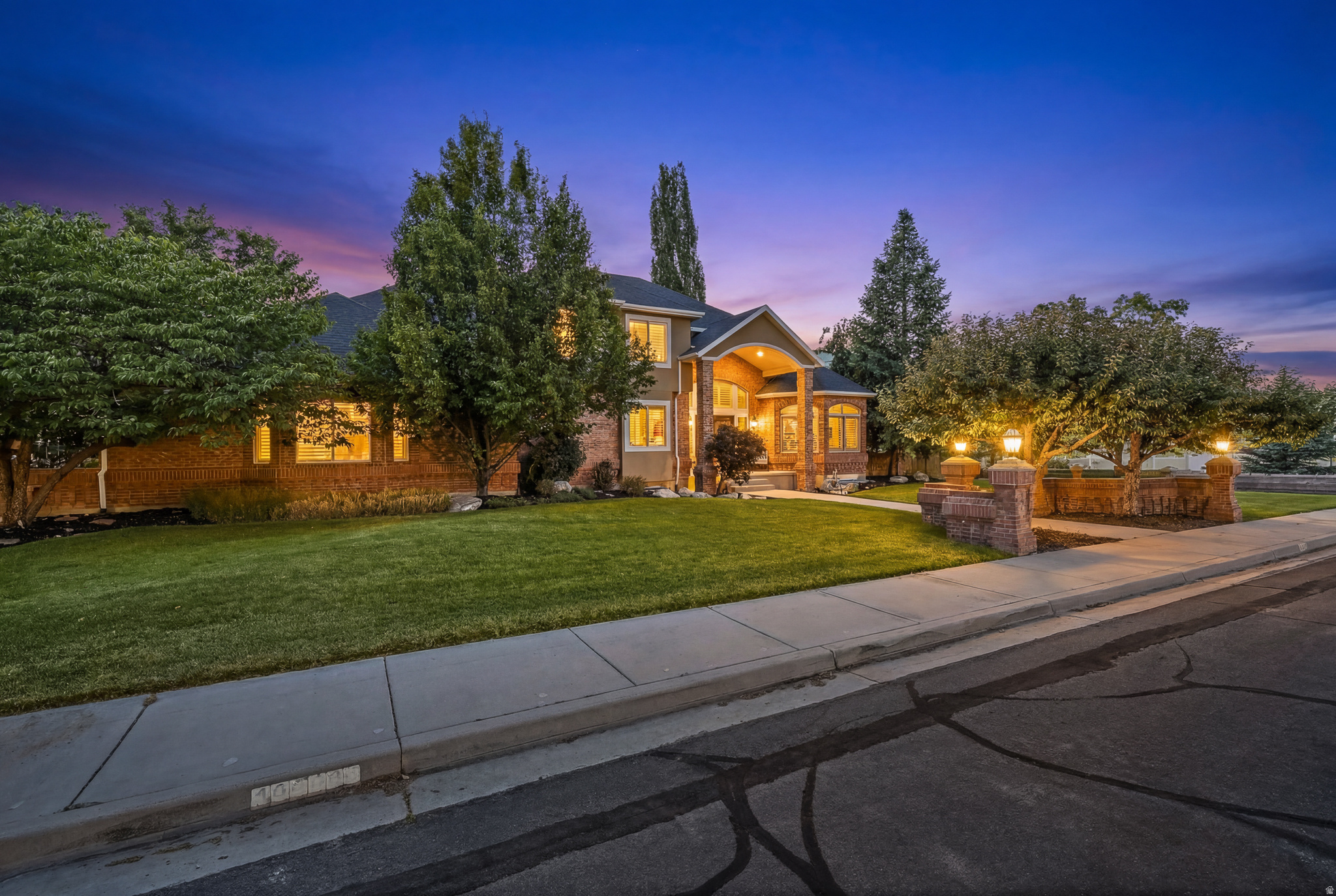 THE RIDGE #2 - Residential