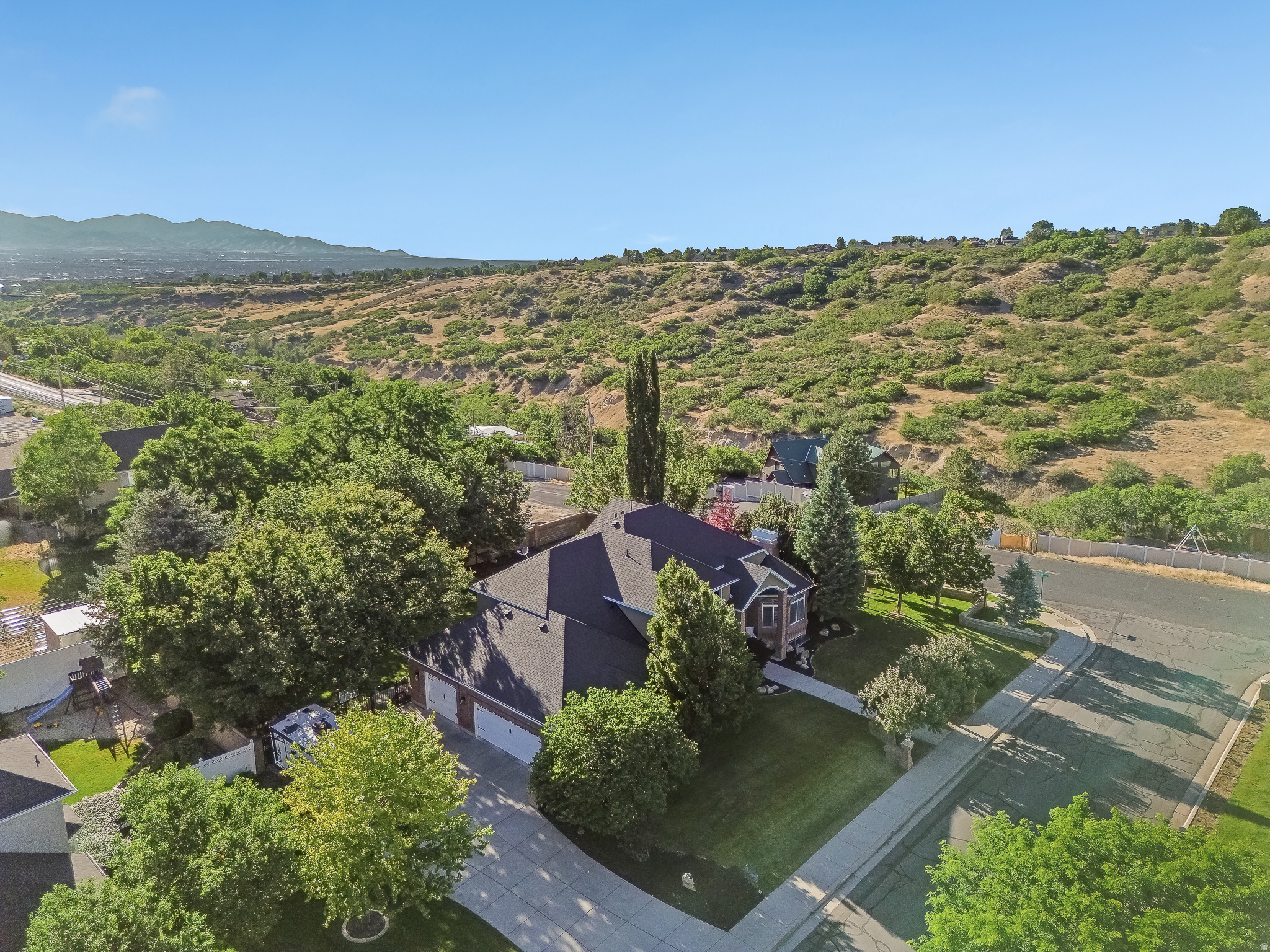 THE RIDGE #2 - Residential
