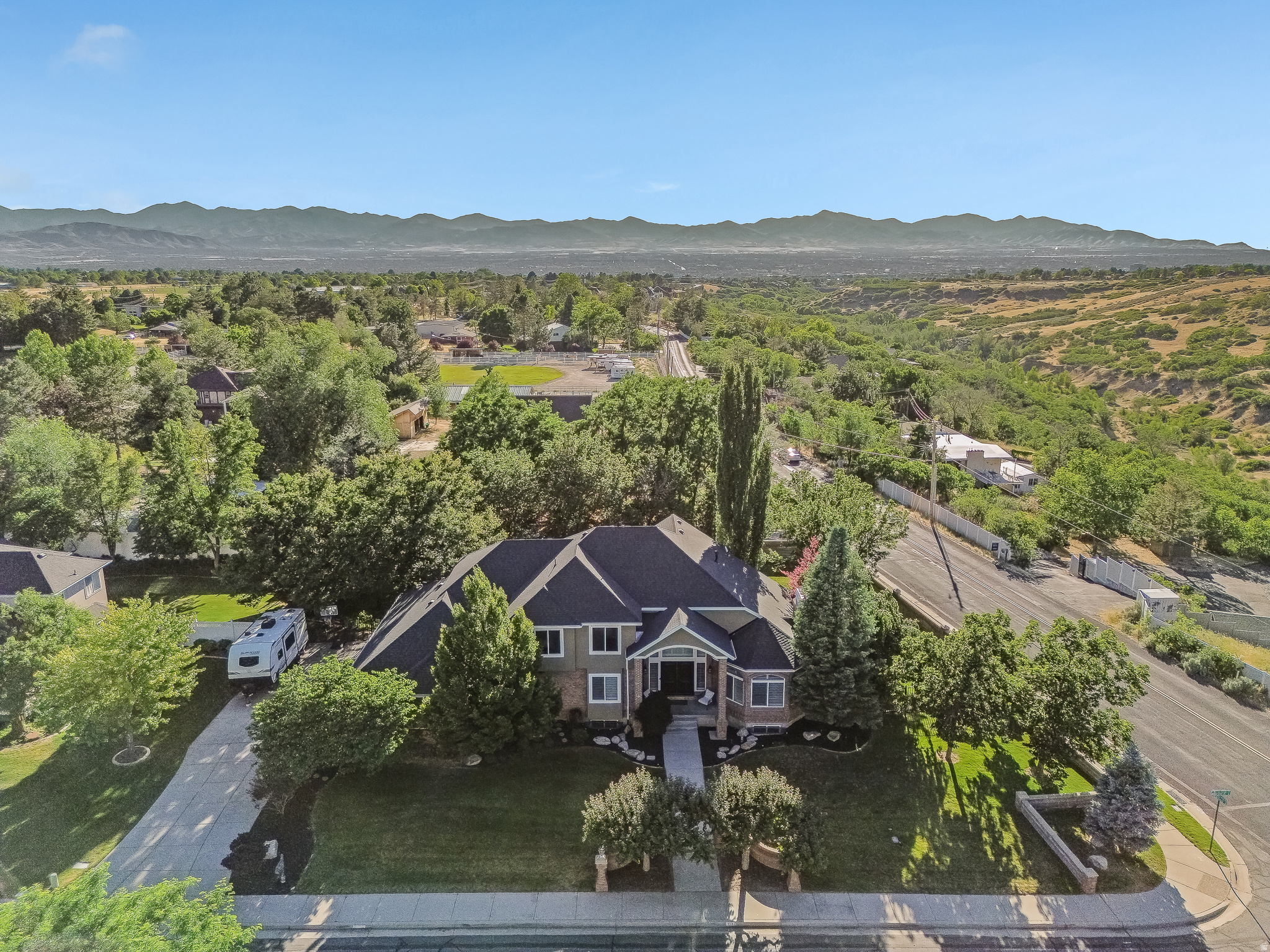 THE RIDGE #2 - Residential