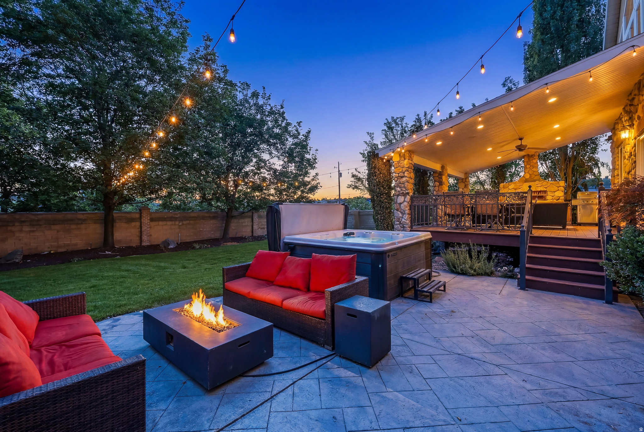 THE RIDGE #2 - Residential