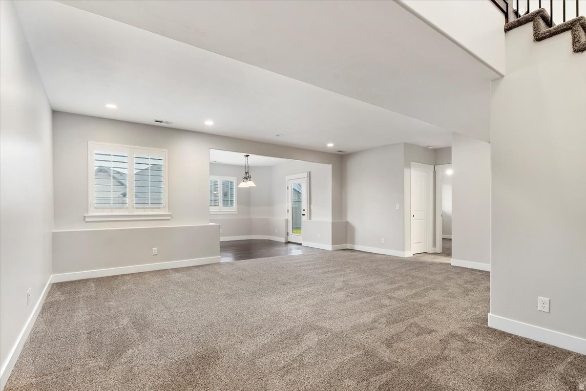 MT AIREY - Residential