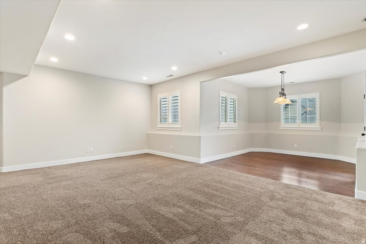 MT AIREY - Residential
