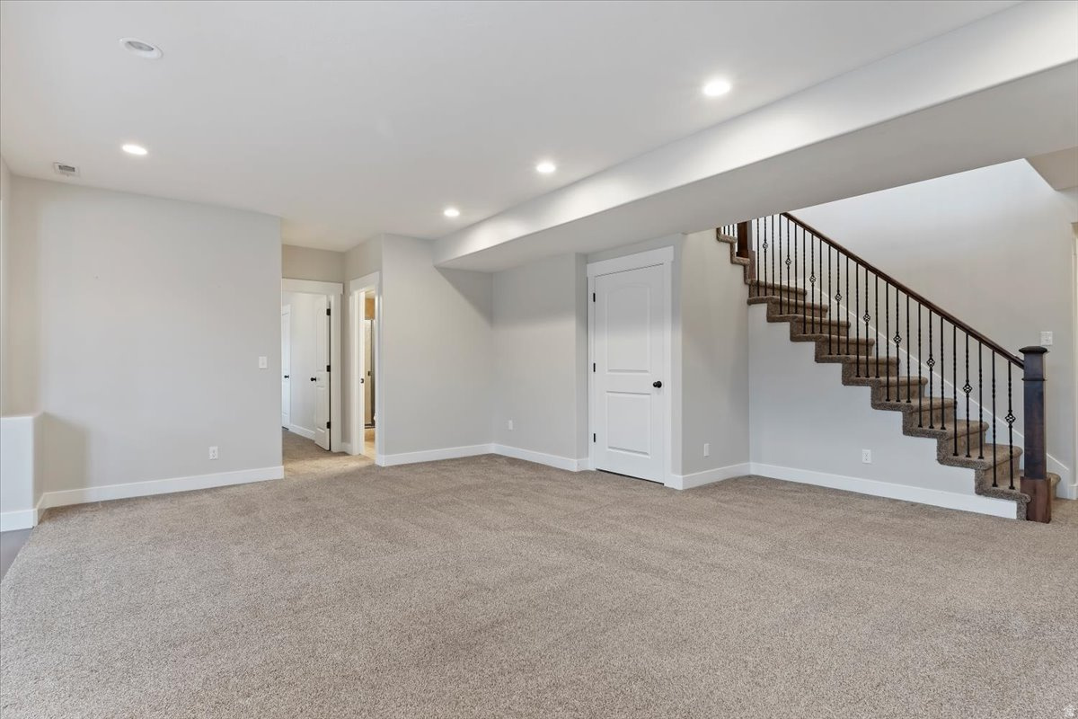 MT AIREY - Residential