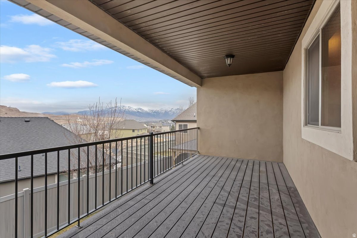 MT AIREY - Residential