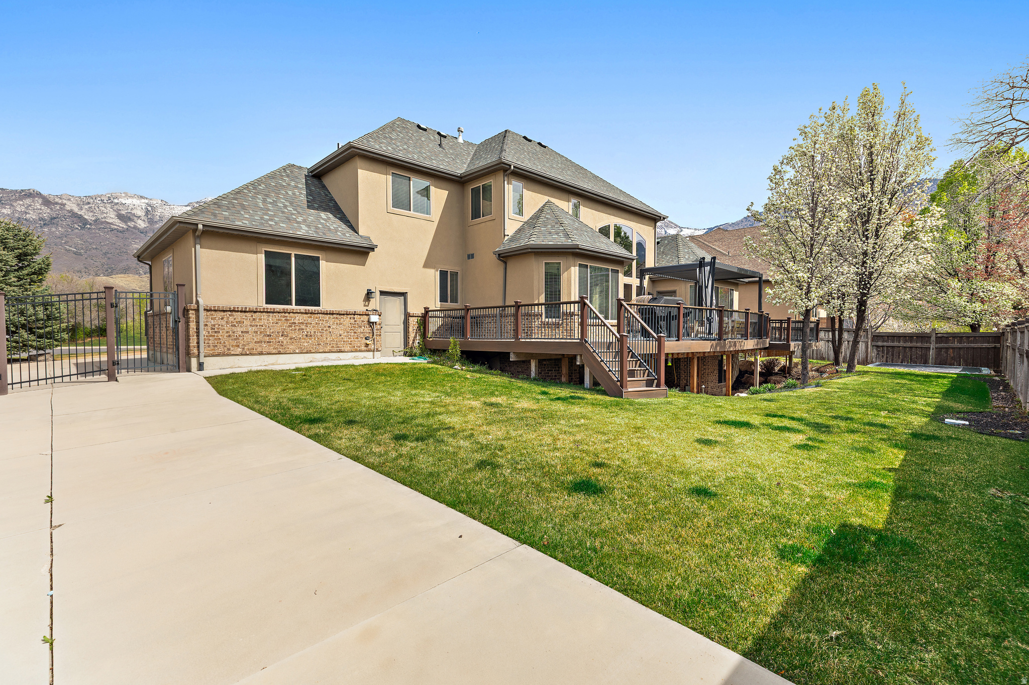 WHITBY WOODLANDS - Residential