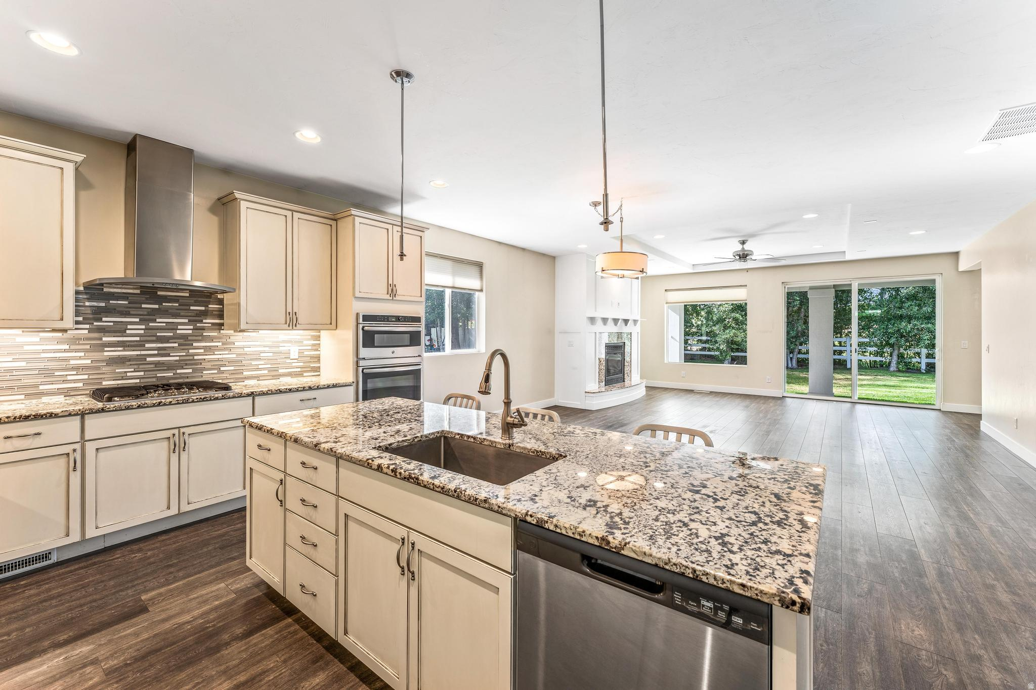 MIDWAY VILLAGE PUD 2 - Residential