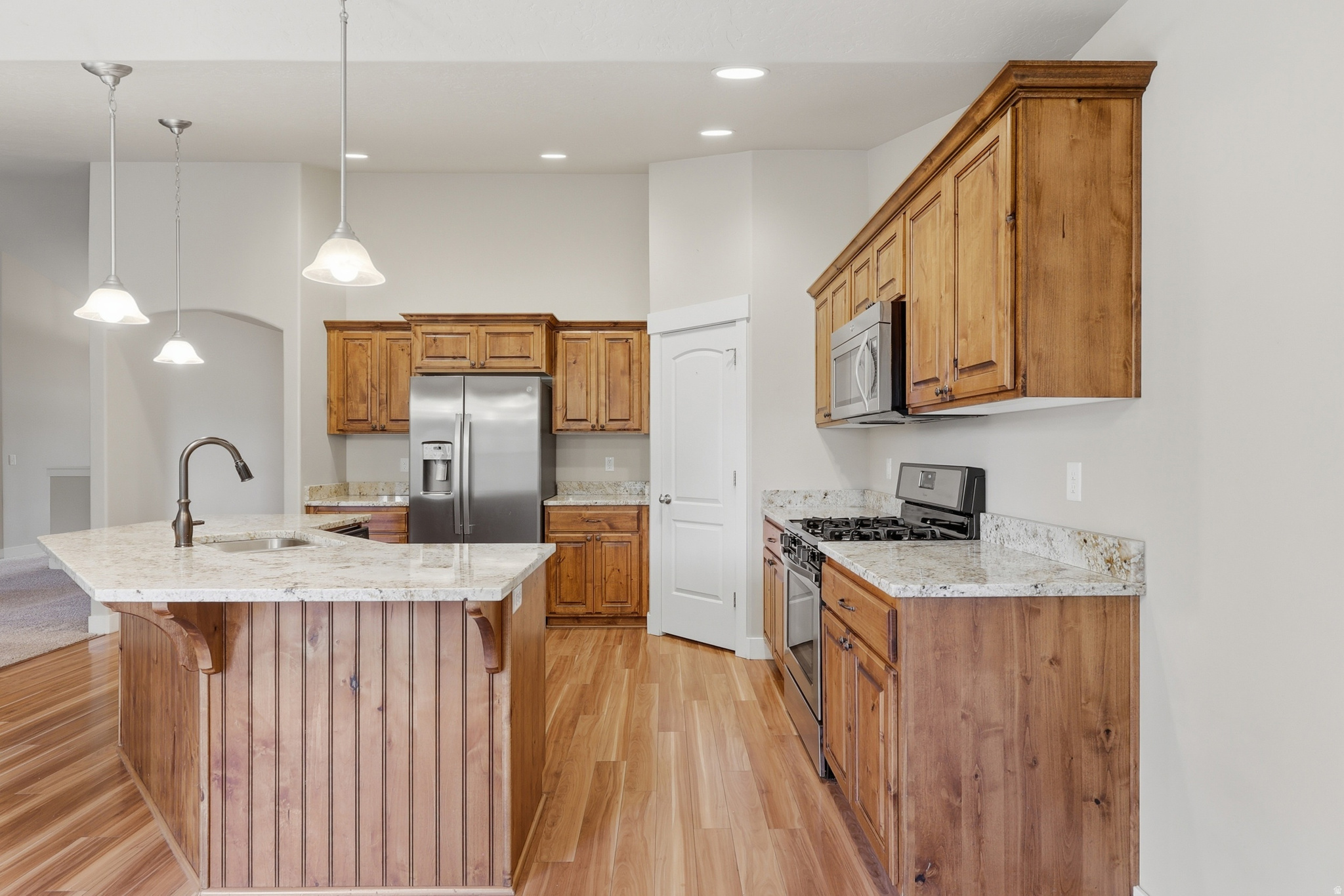 ASPEN POINTE - Residential