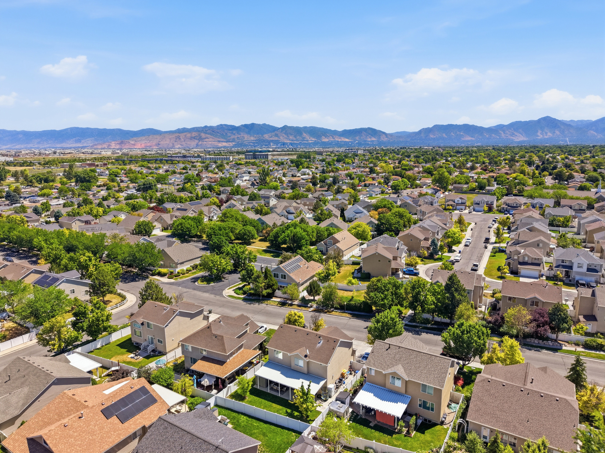 VILLAGES AT STONEGATE-SUMMERTRAIL - Residential