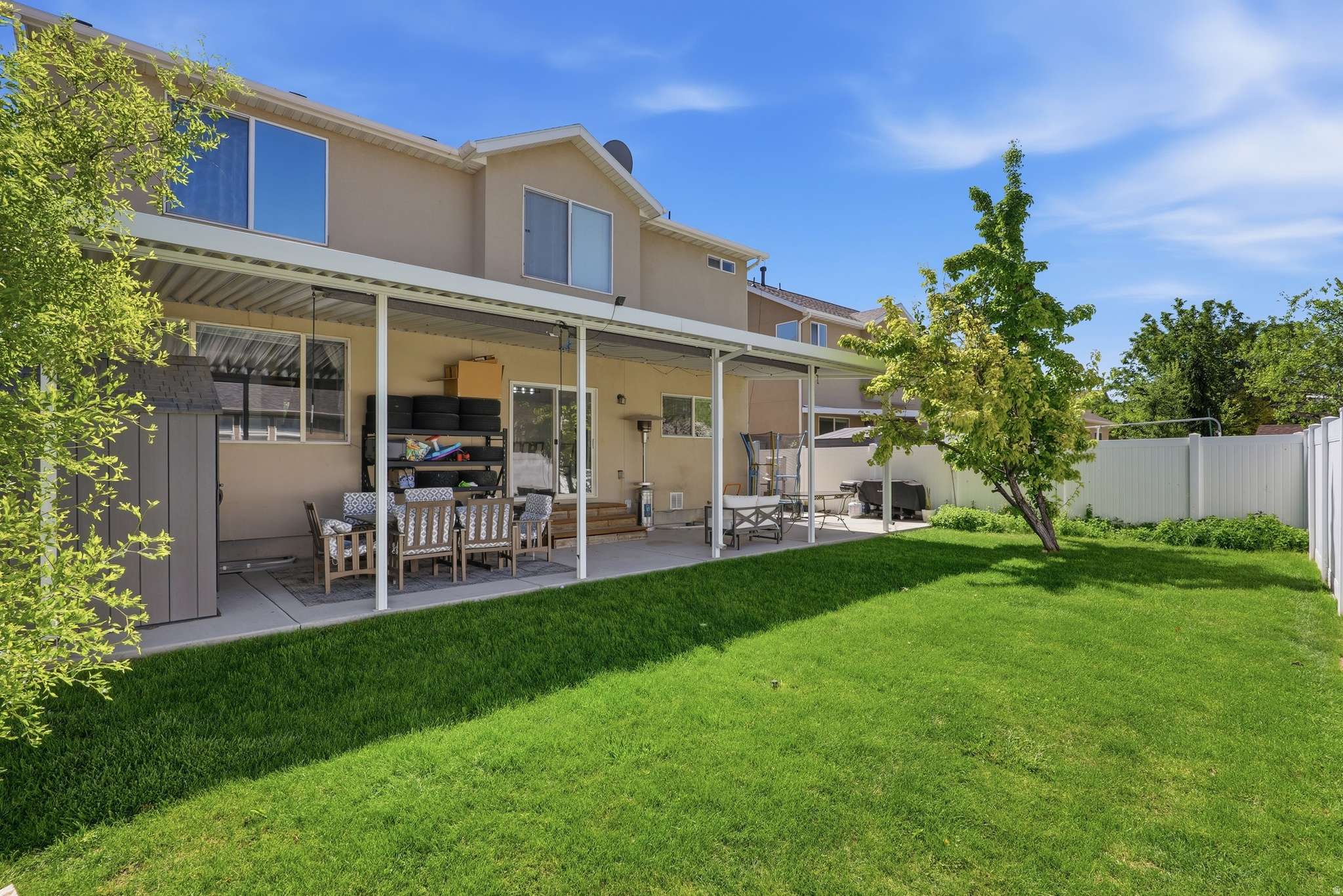 VILLAGES AT STONEGATE-SUMMERTRAIL - Residential