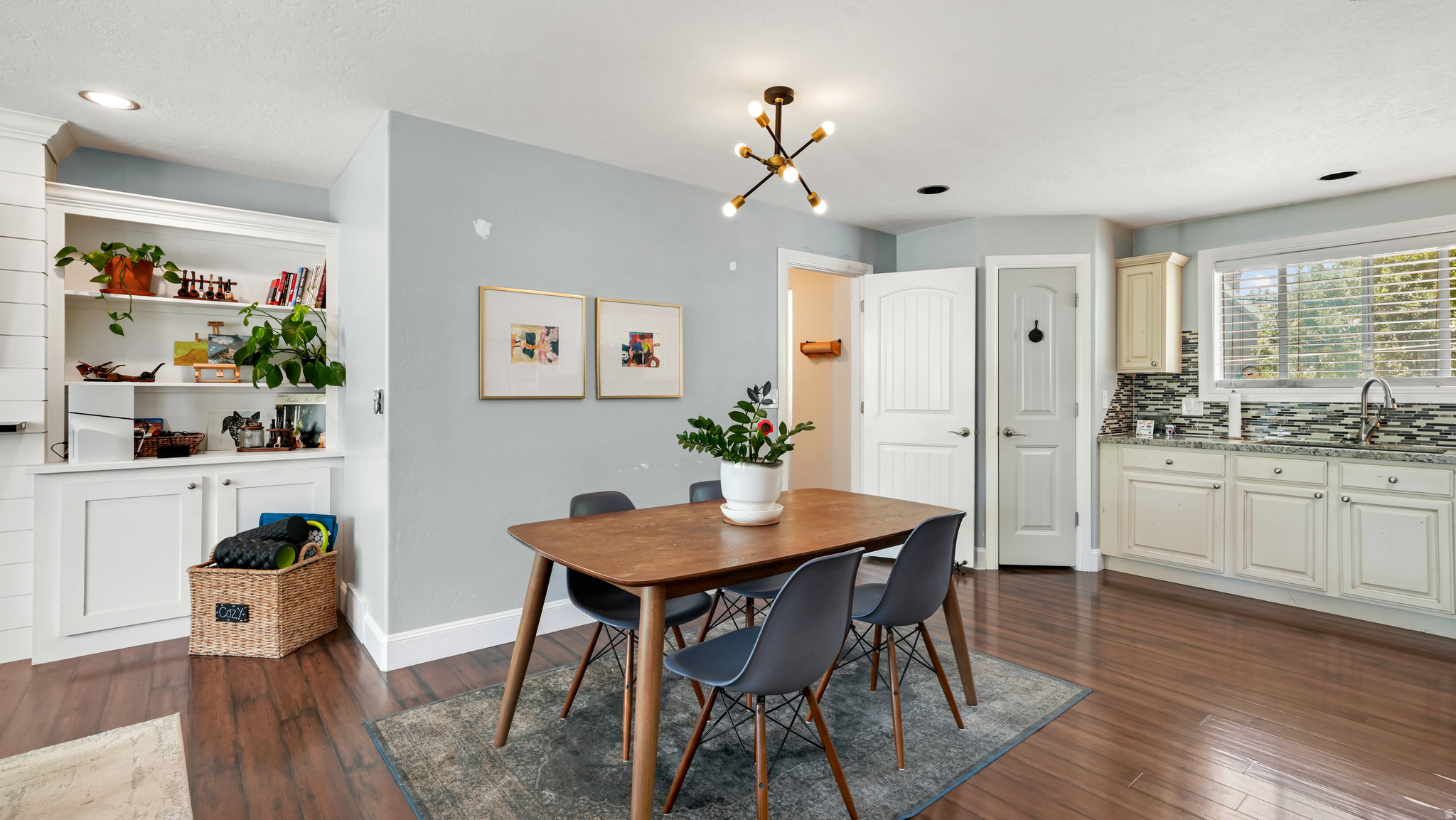 MT. VISTA - Residential