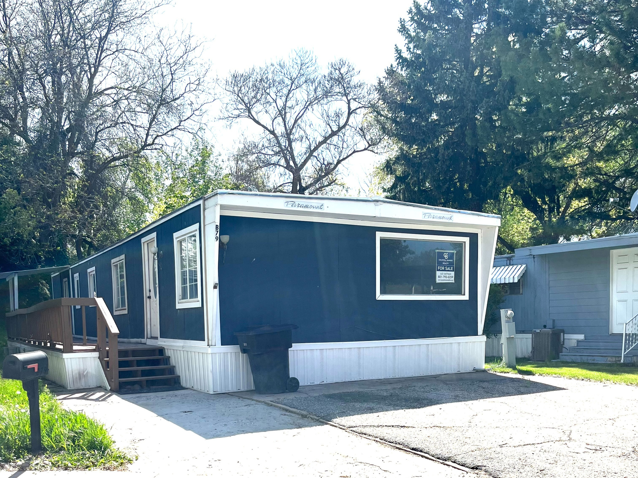 RIVERDALE MHC - Residential