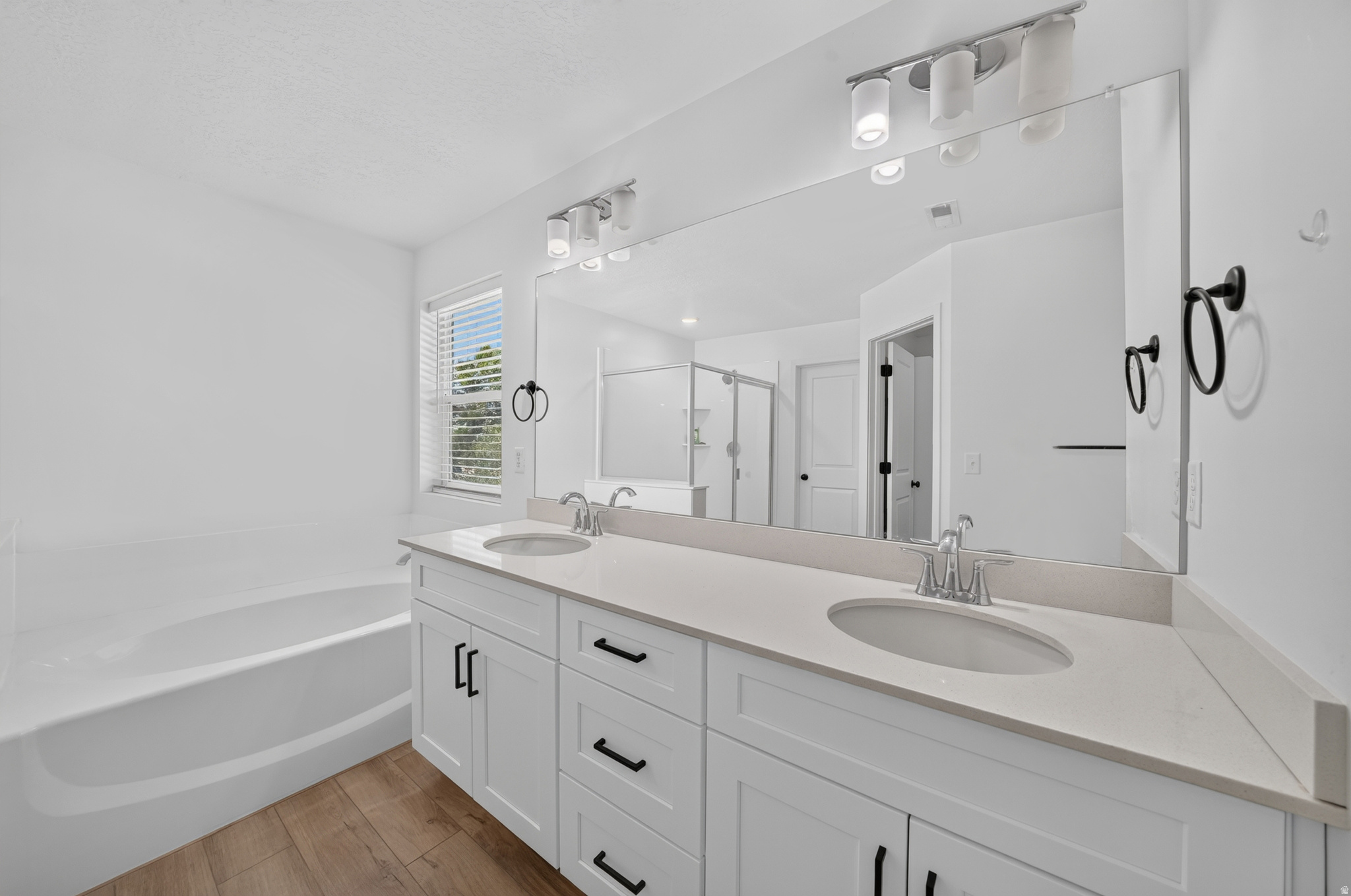 RIVERTON COVE - Residential