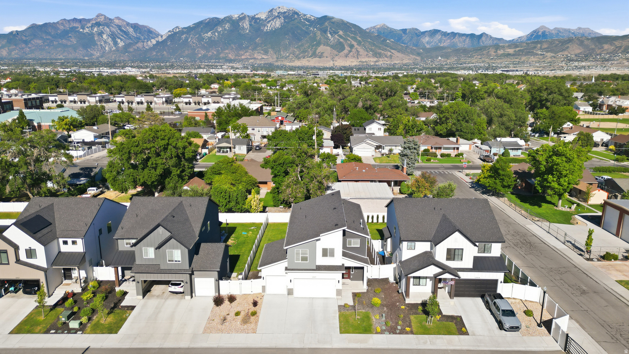 RIVERTON COVE - Residential