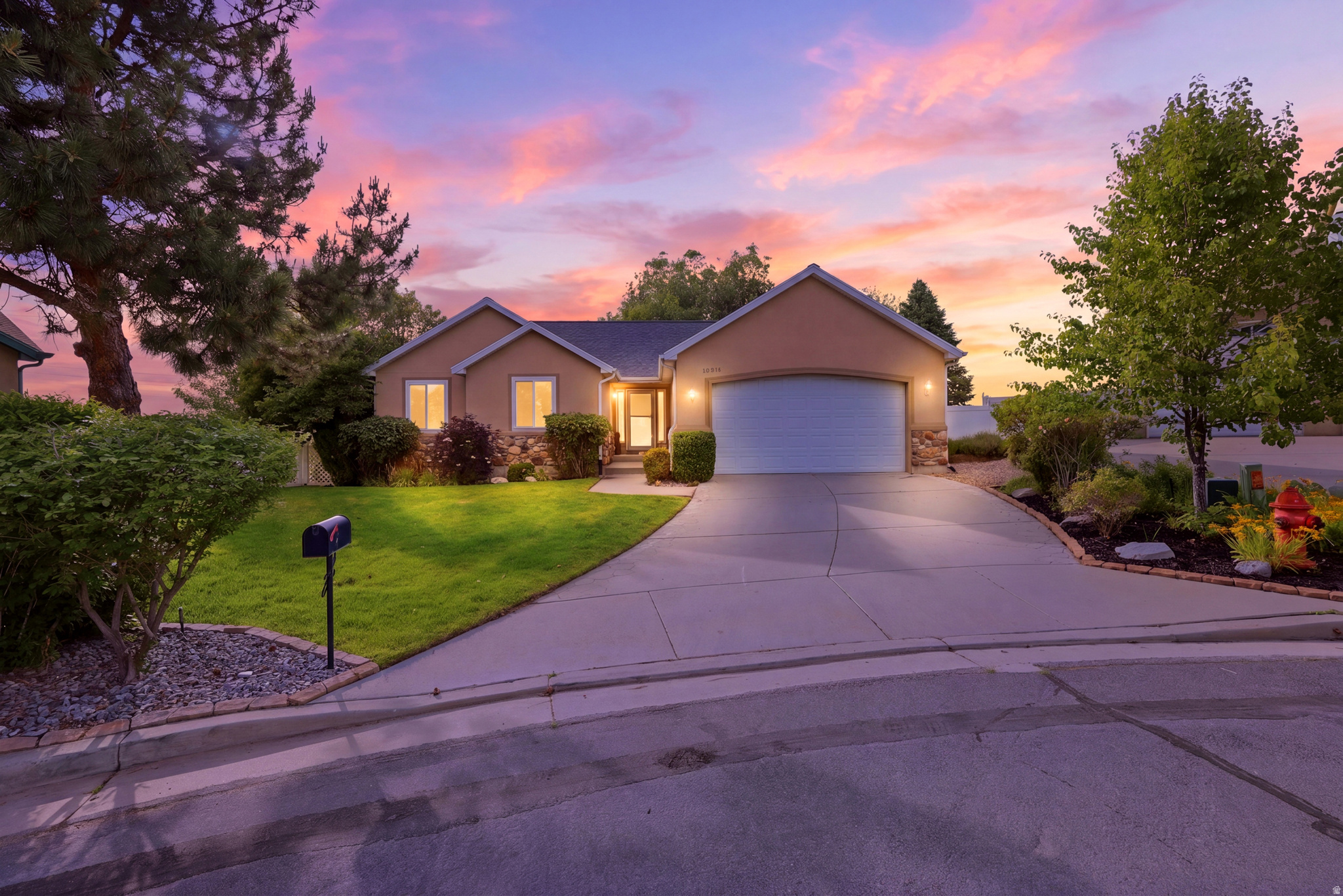 SANDY WILLOWS - Residential