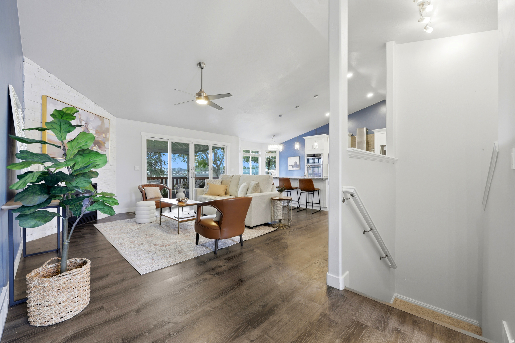 SANDY WILLOWS - Residential