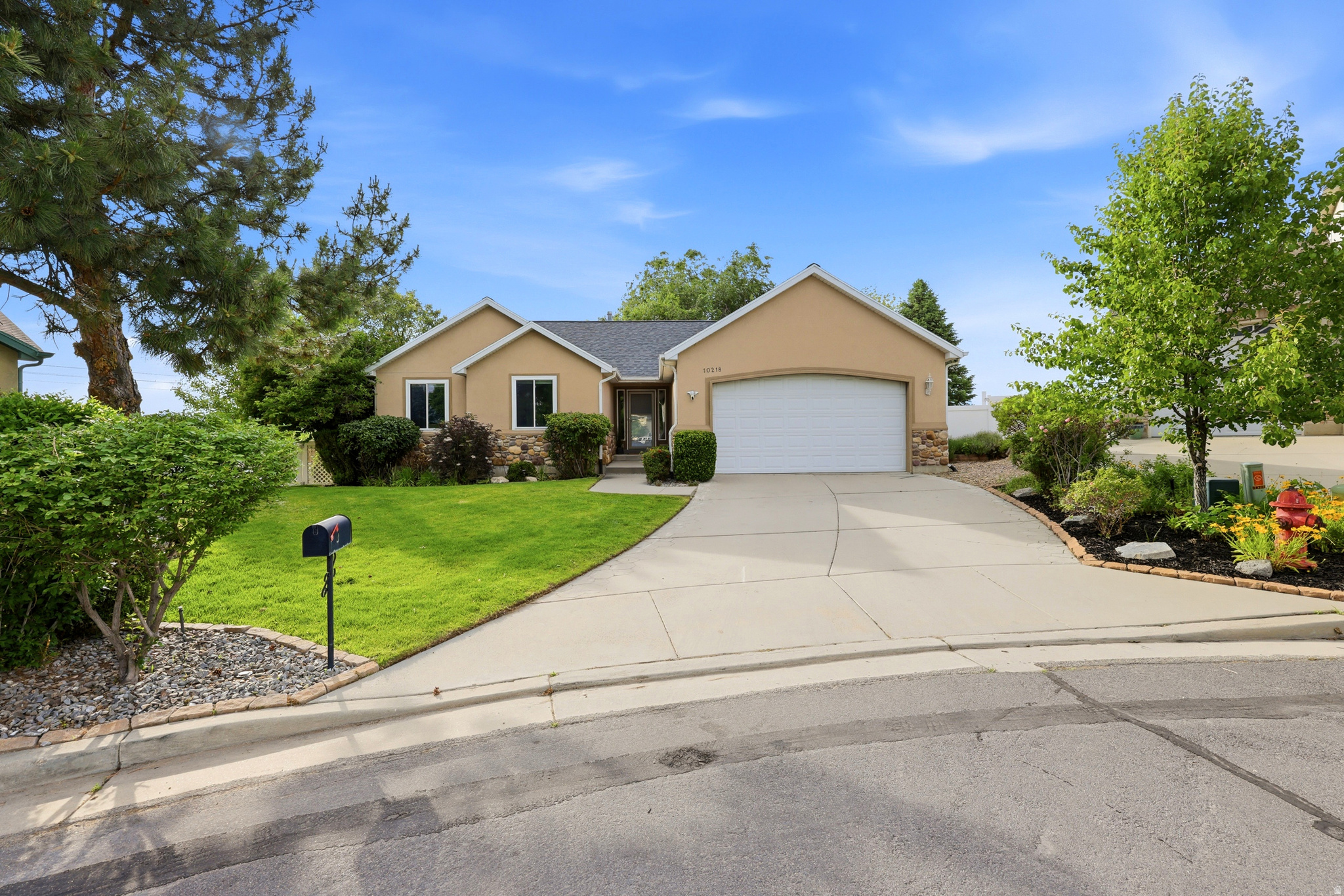 SANDY WILLOWS - Residential
