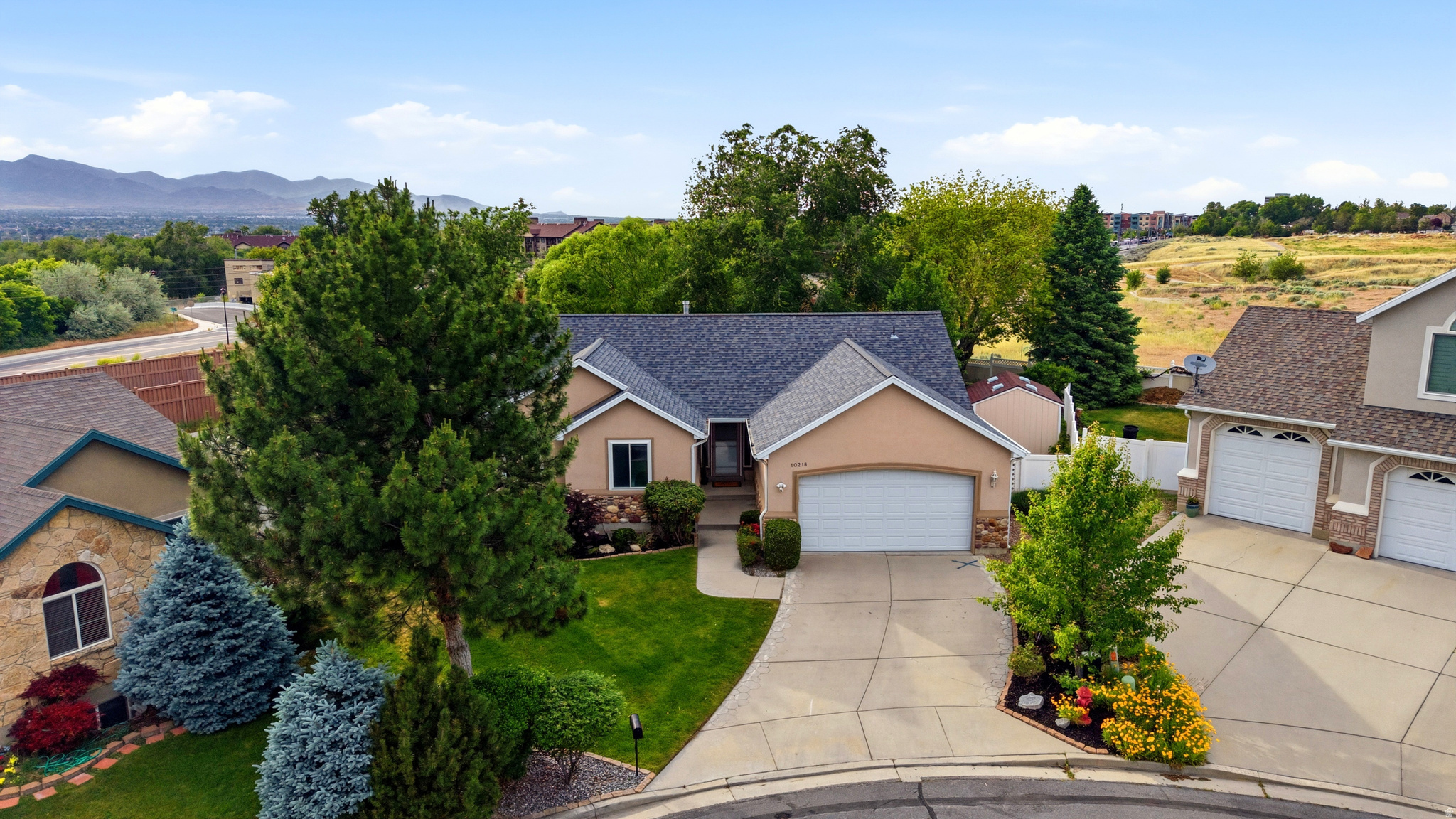SANDY WILLOWS - Residential