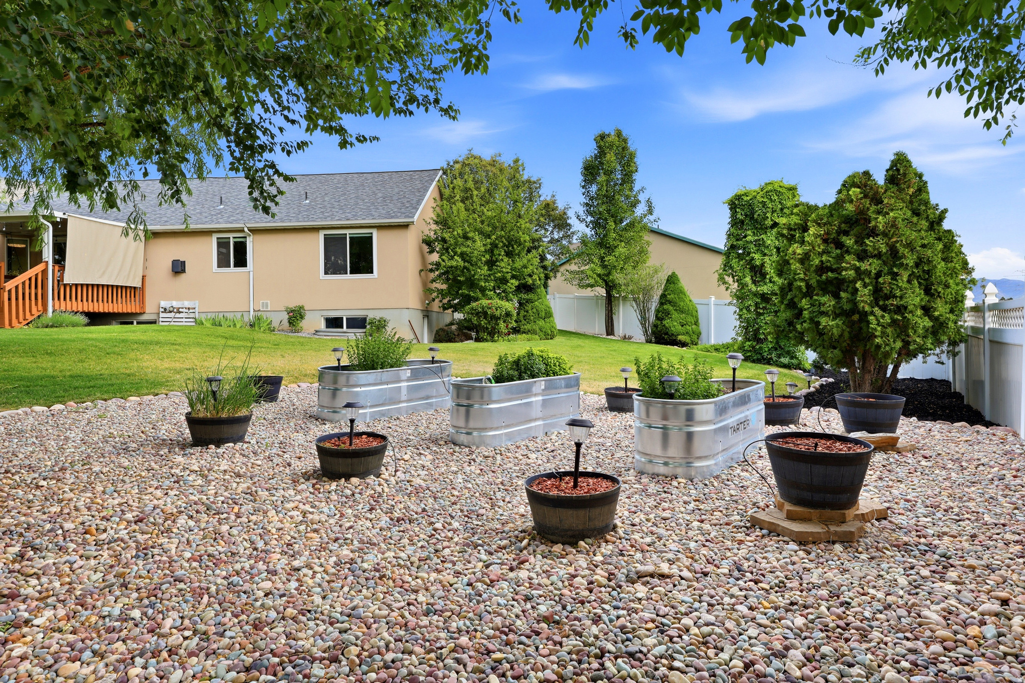 SANDY WILLOWS - Residential