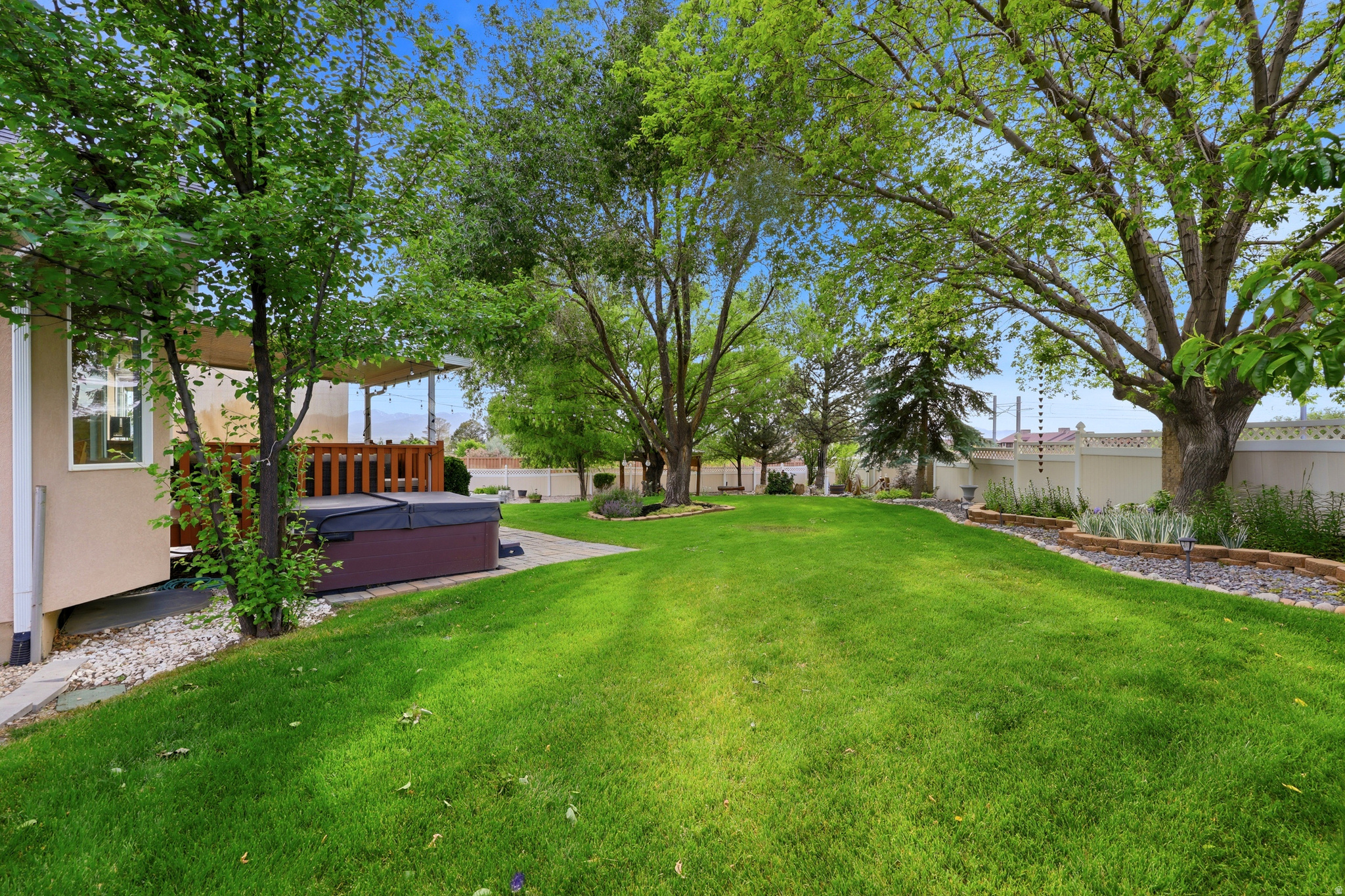 SANDY WILLOWS - Residential