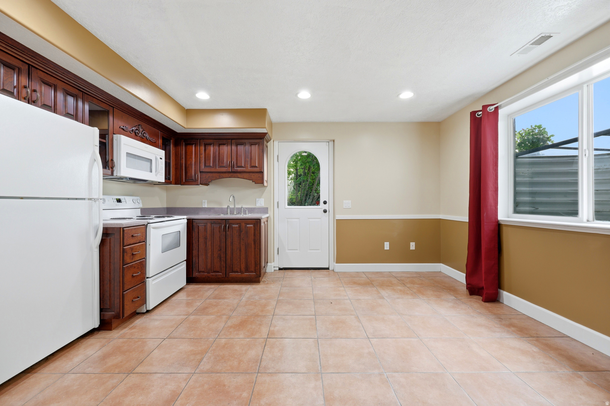 SANDY WILLOWS - Residential