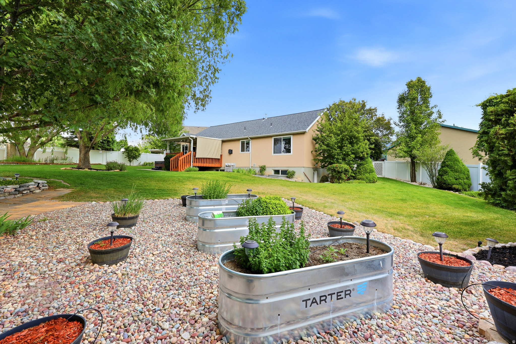 SANDY WILLOWS - Residential