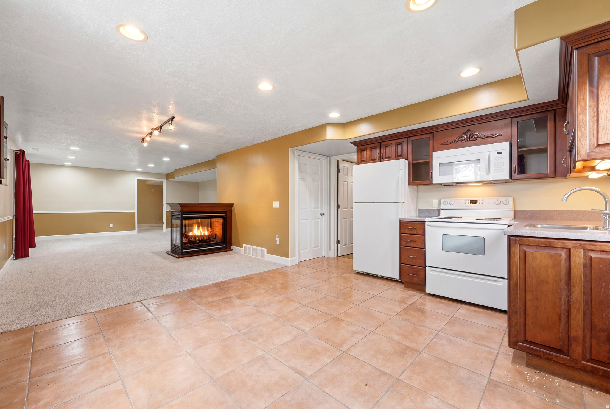 SANDY WILLOWS - Residential