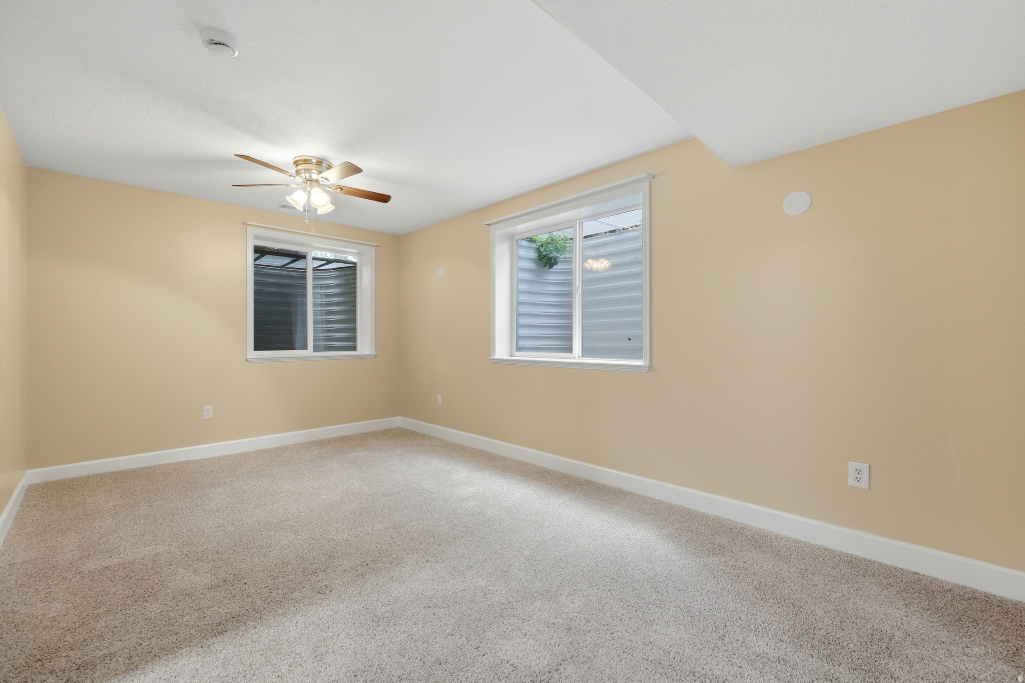 SANDY WILLOWS - Residential