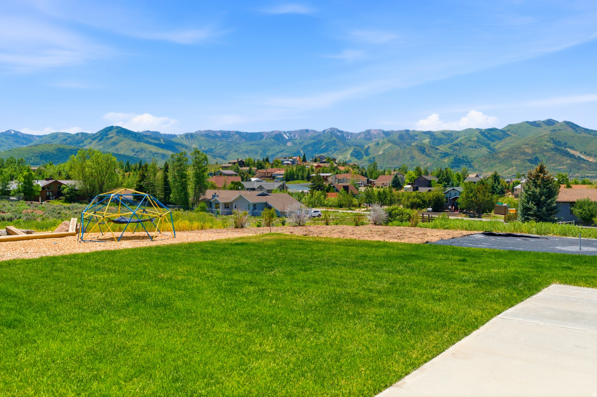 HIGHLAND ESTATES - Residential