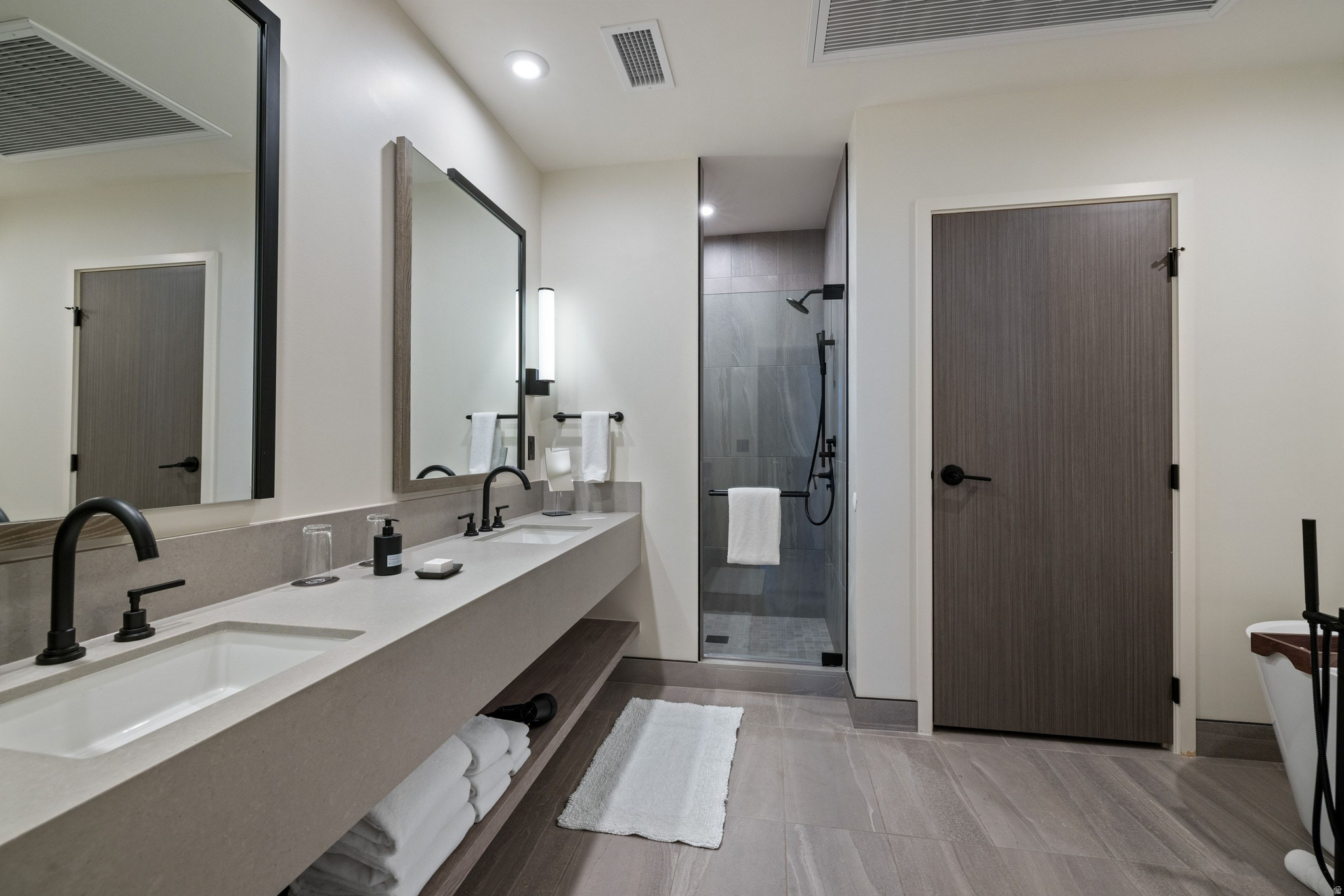 PENDRY RESIDENCES PARK CITY - Residential