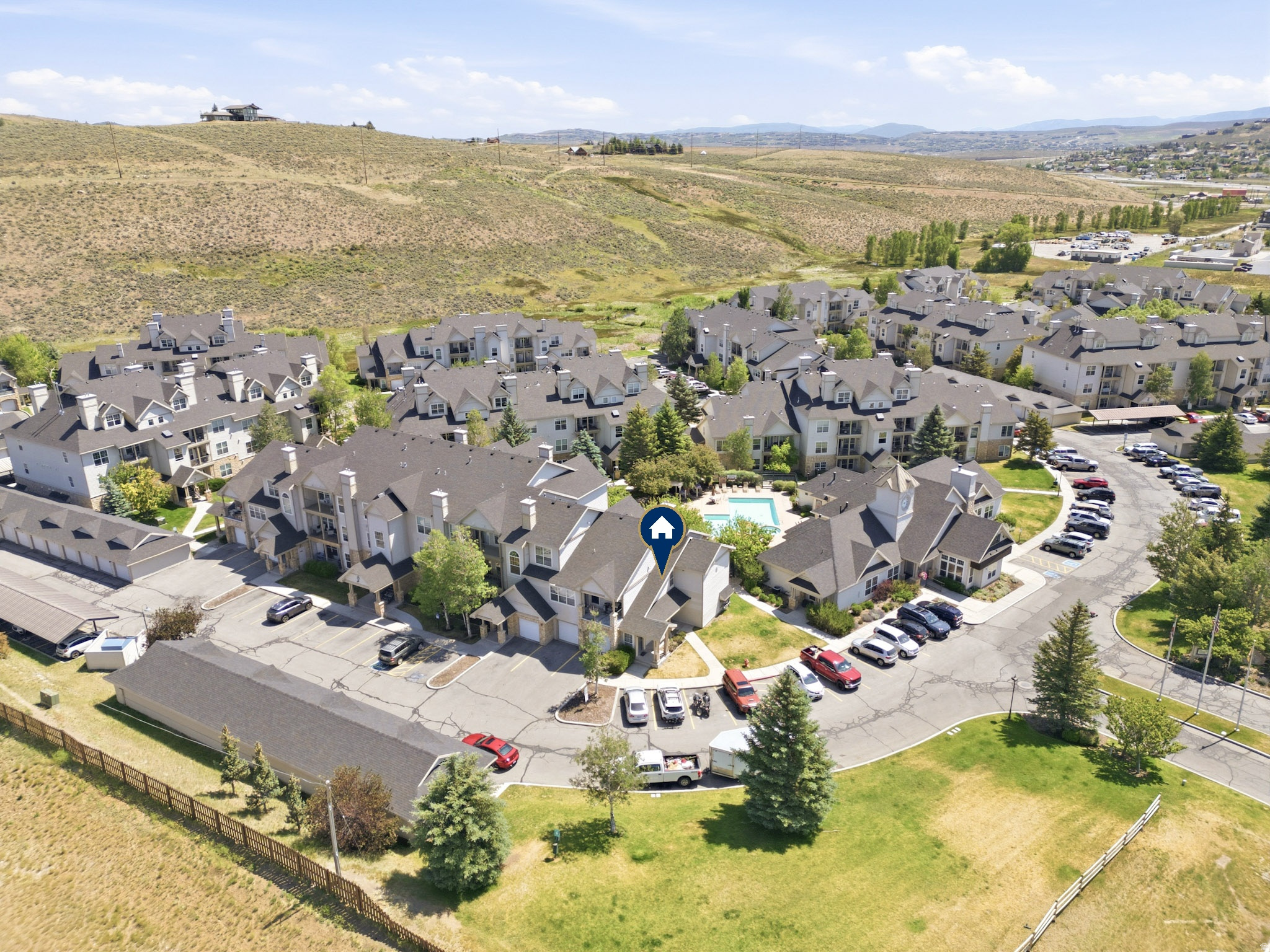 CANYON CREEK CLUB - Residential
