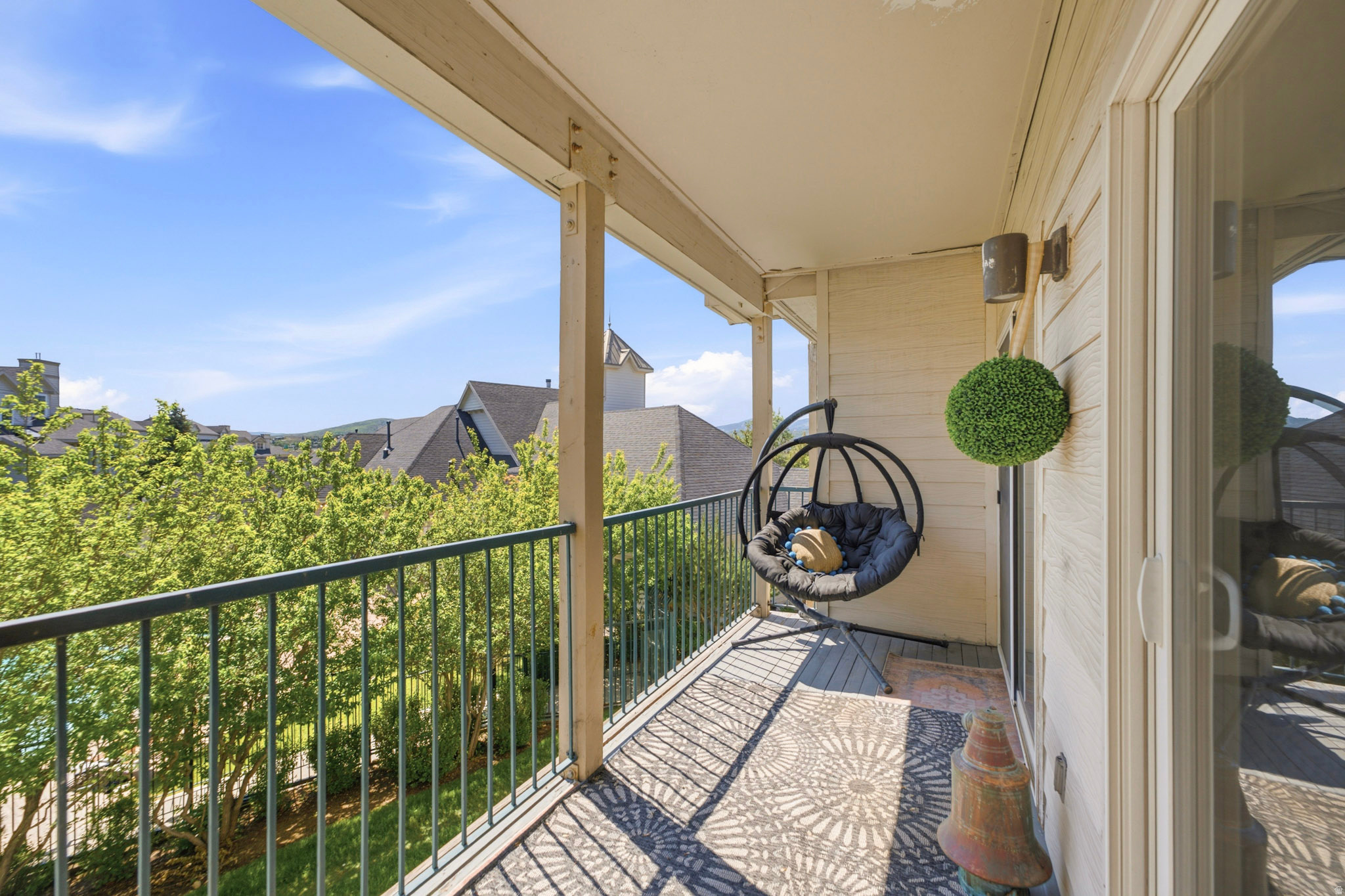 CANYON CREEK CLUB - Residential