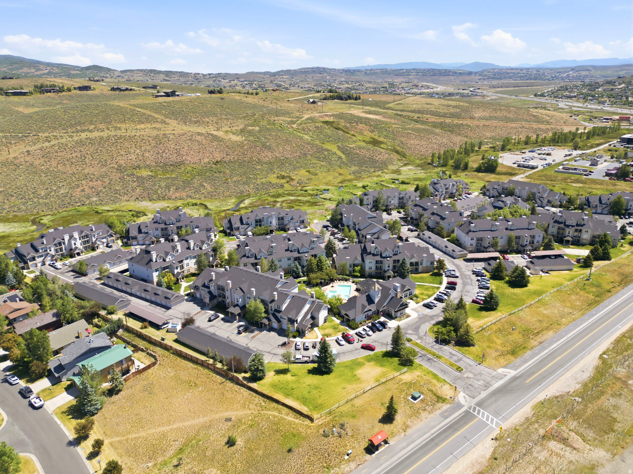 CANYON CREEK CLUB - Residential