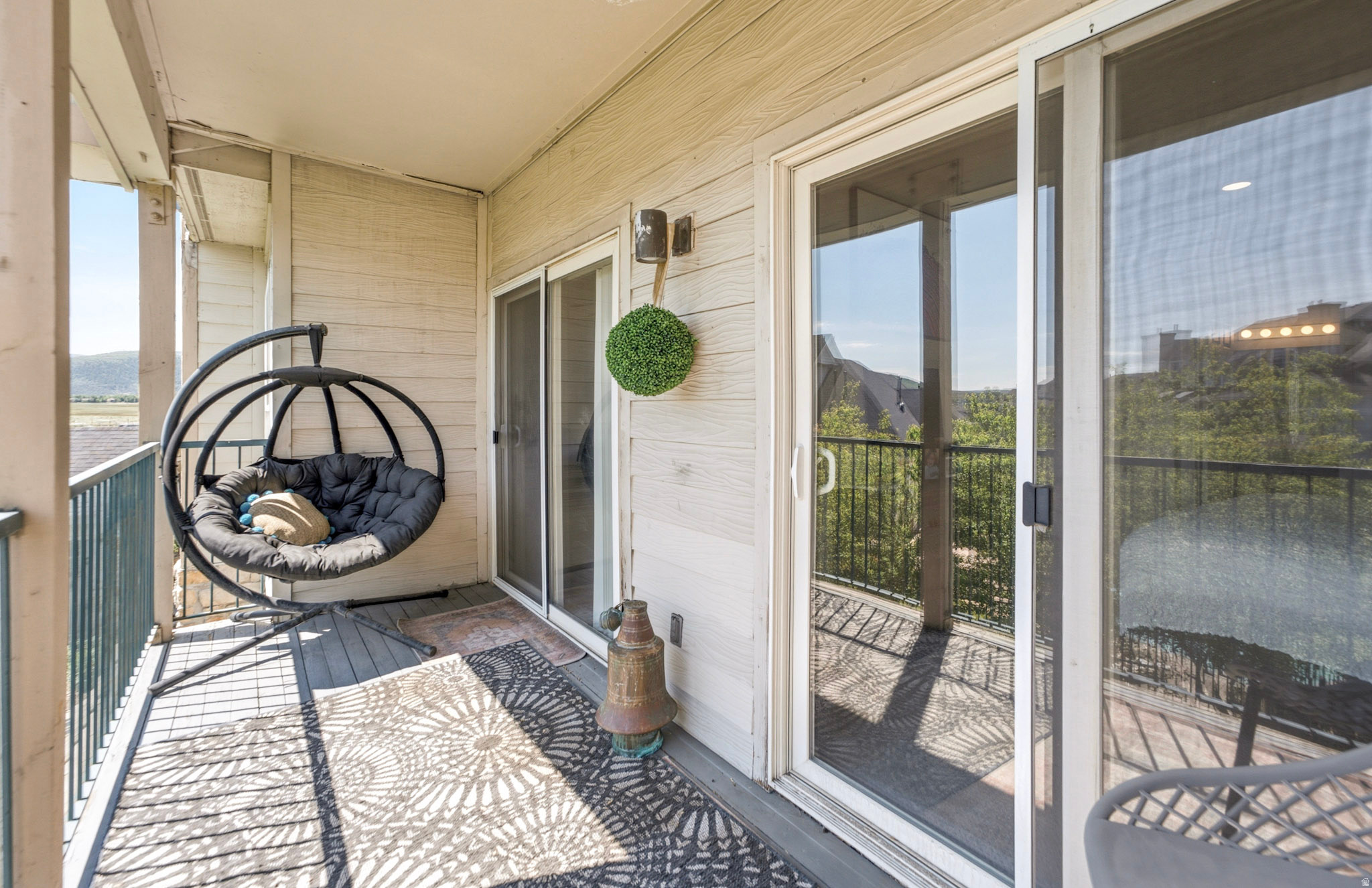CANYON CREEK CLUB - Residential