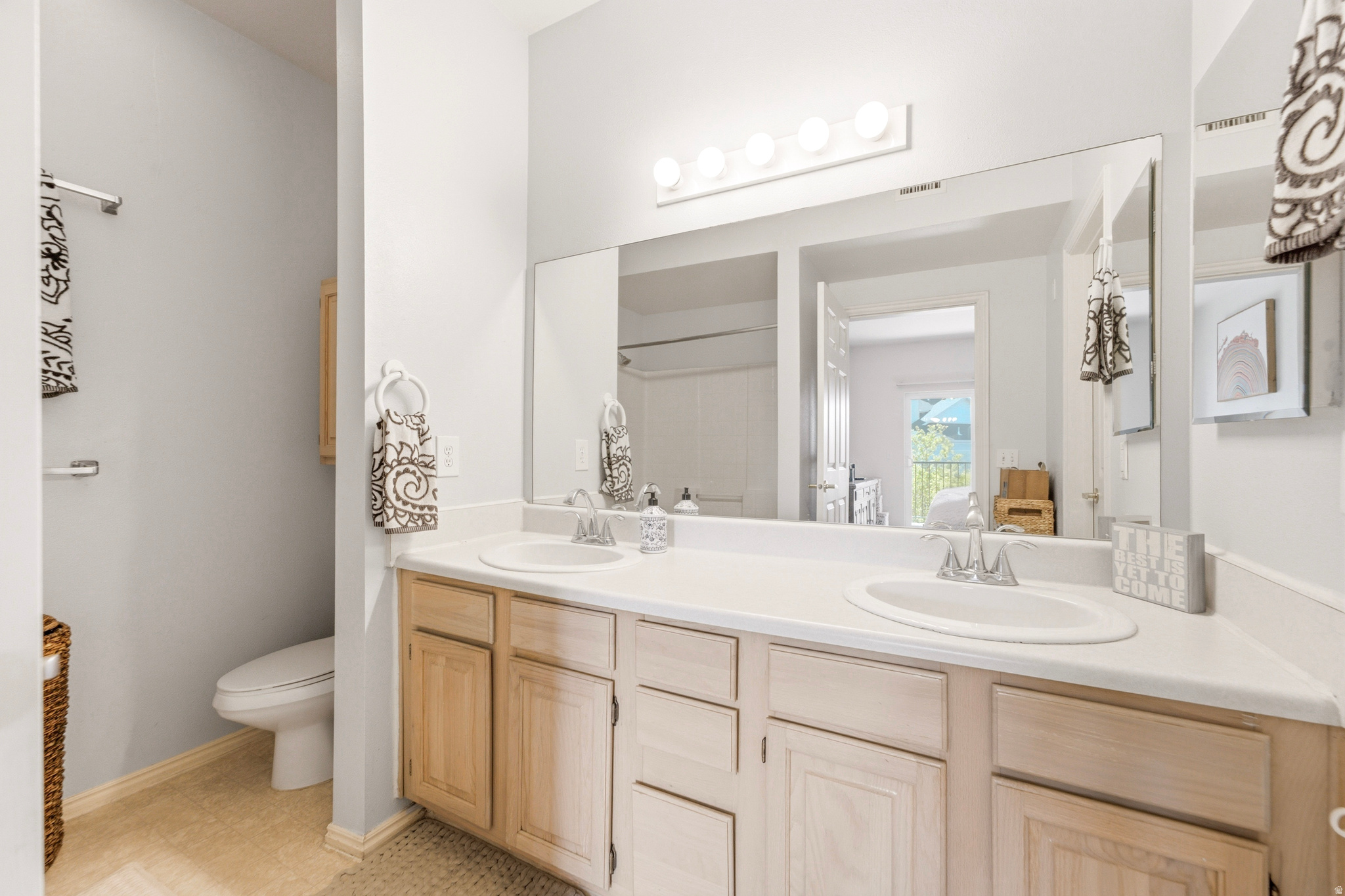 CANYON CREEK CLUB - Residential