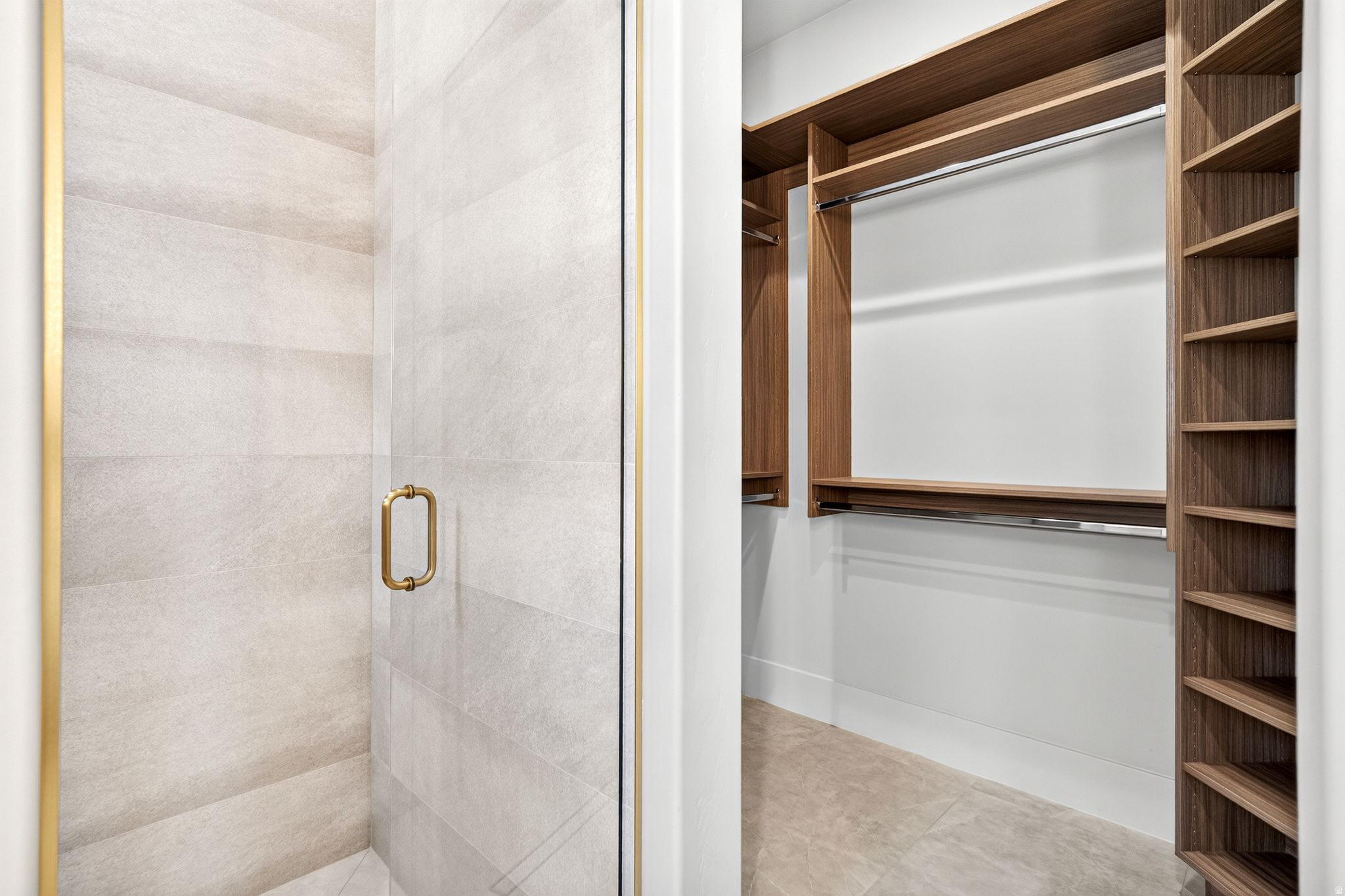 STONE CLIFF PH 17 - Residential
