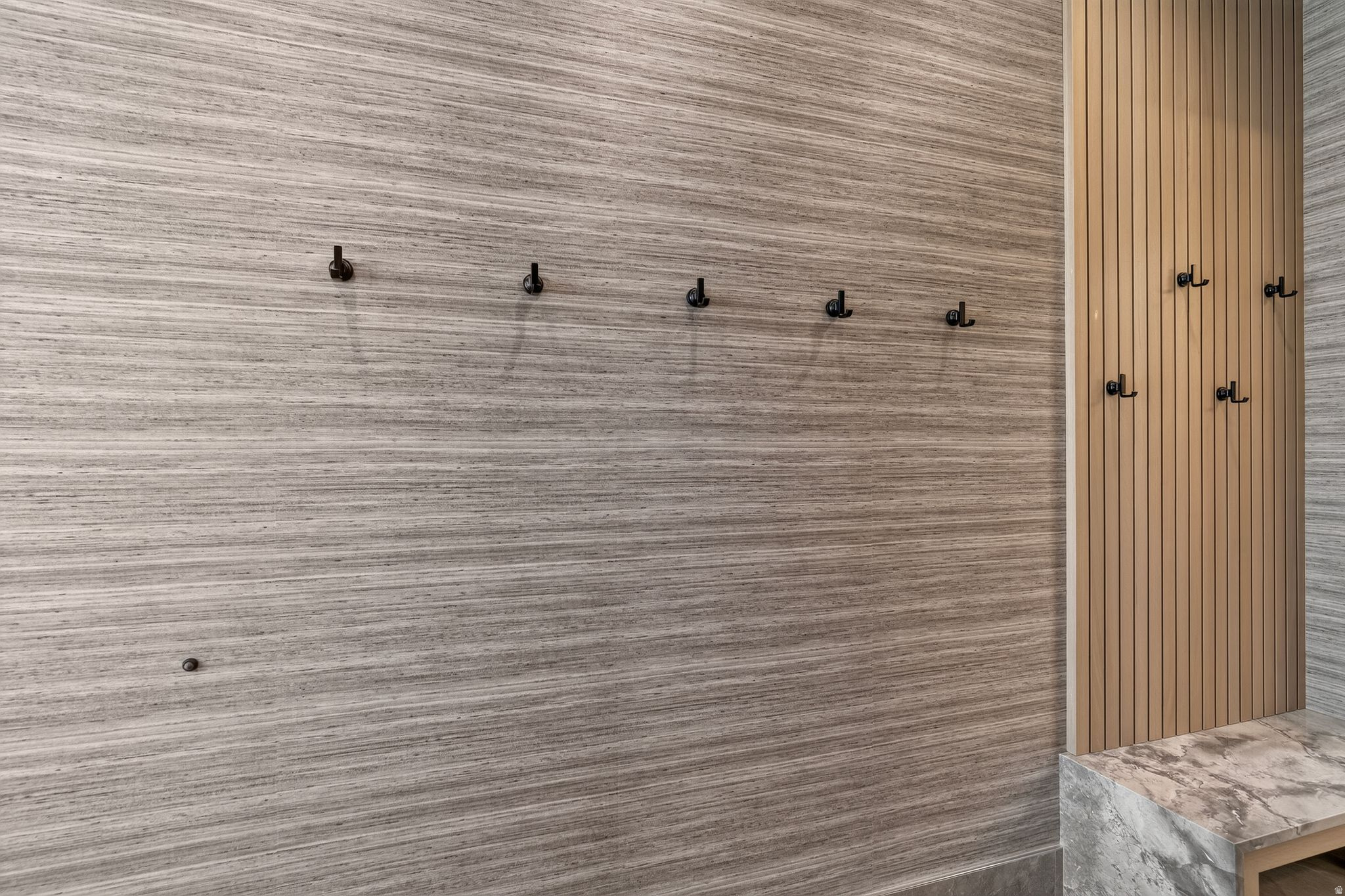 STONE CLIFF PH 17 - Residential