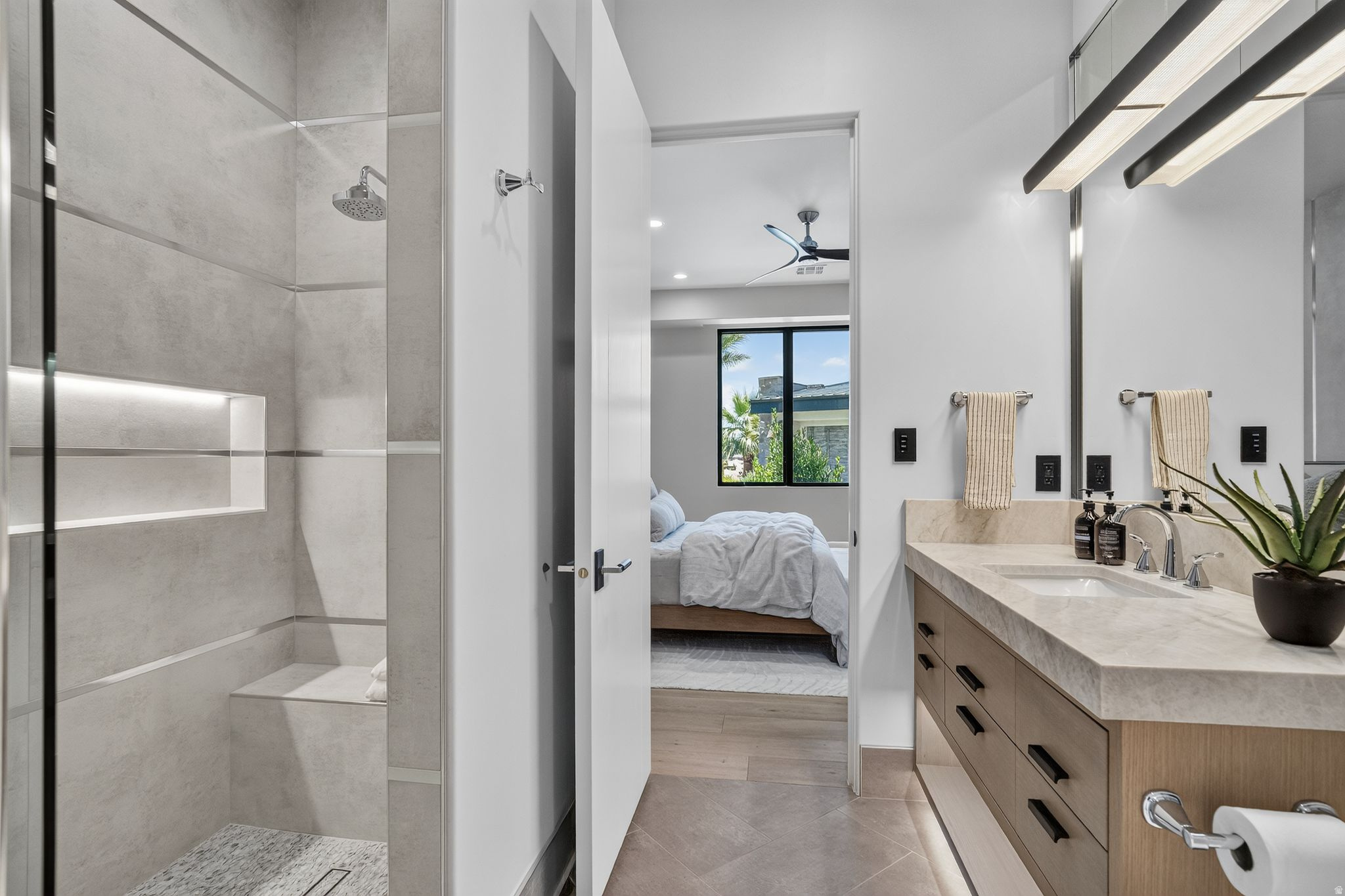 STONE CLIFF PH 17 - Residential
