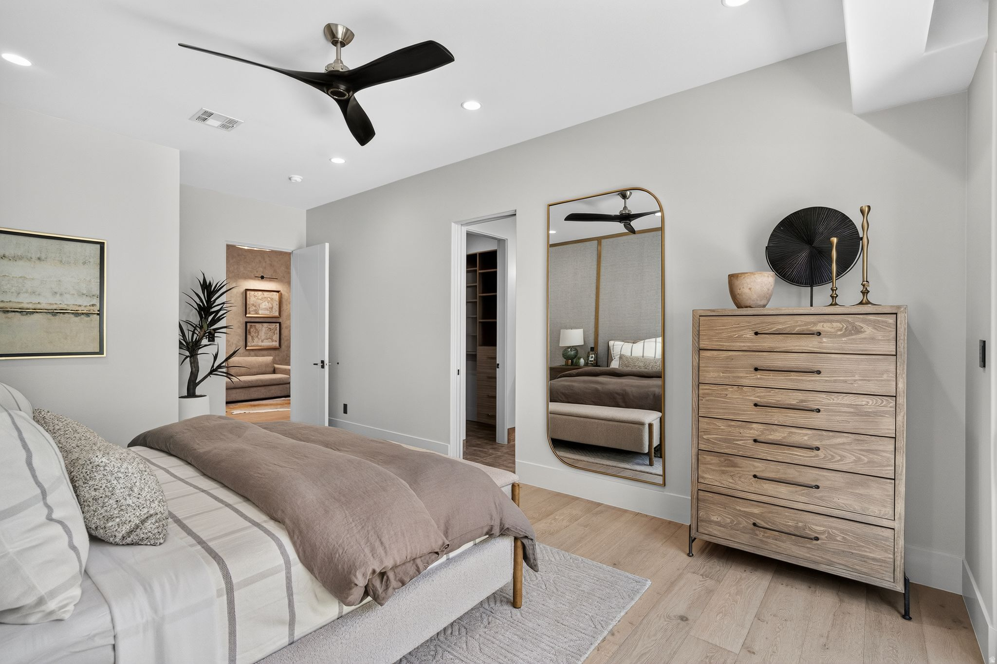 STONE CLIFF PH 17 - Residential