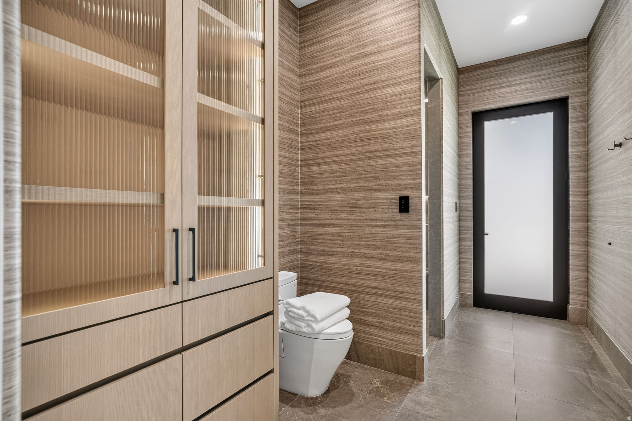 STONE CLIFF PH 17 - Residential