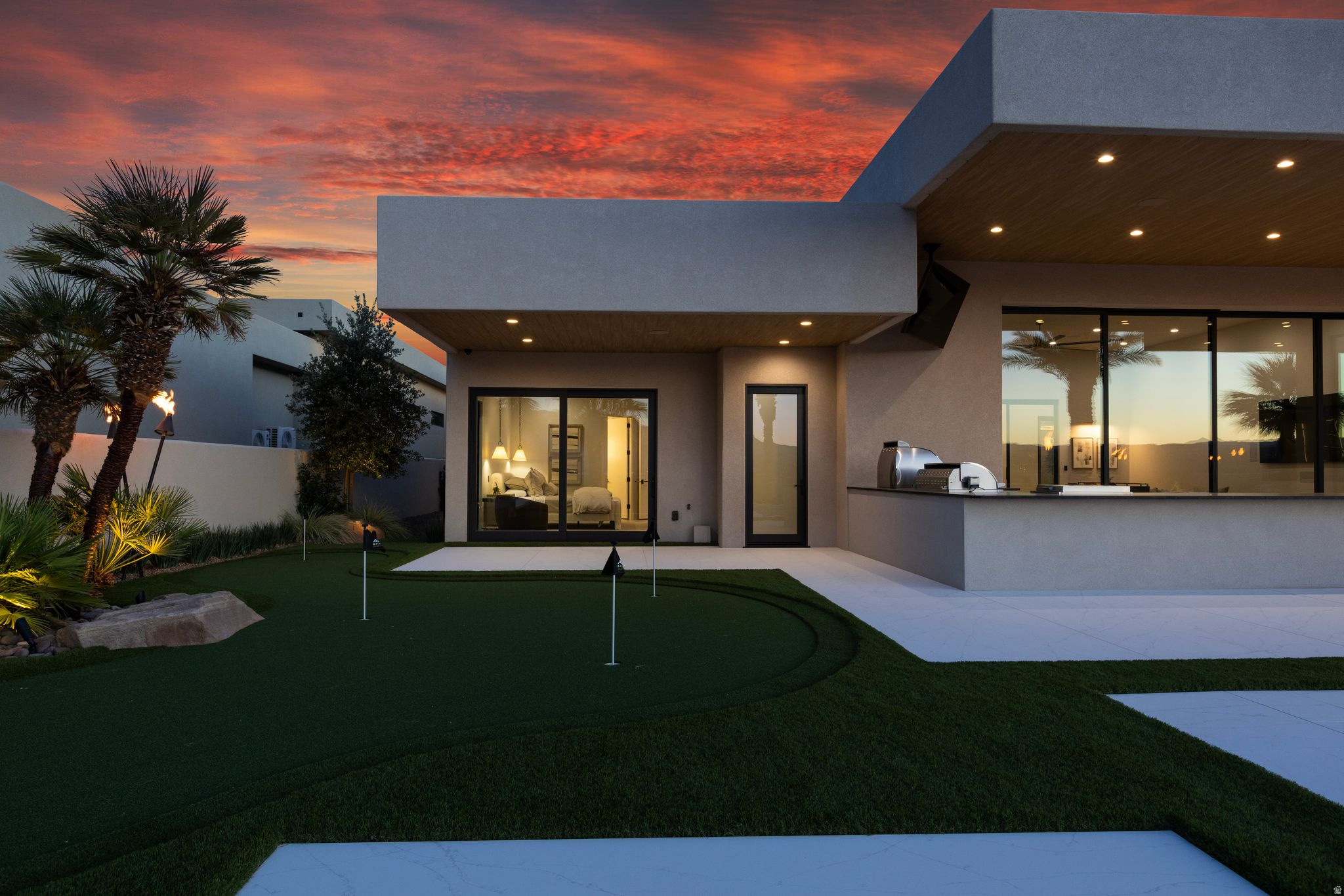 STONE CLIFF PH 17 - Residential