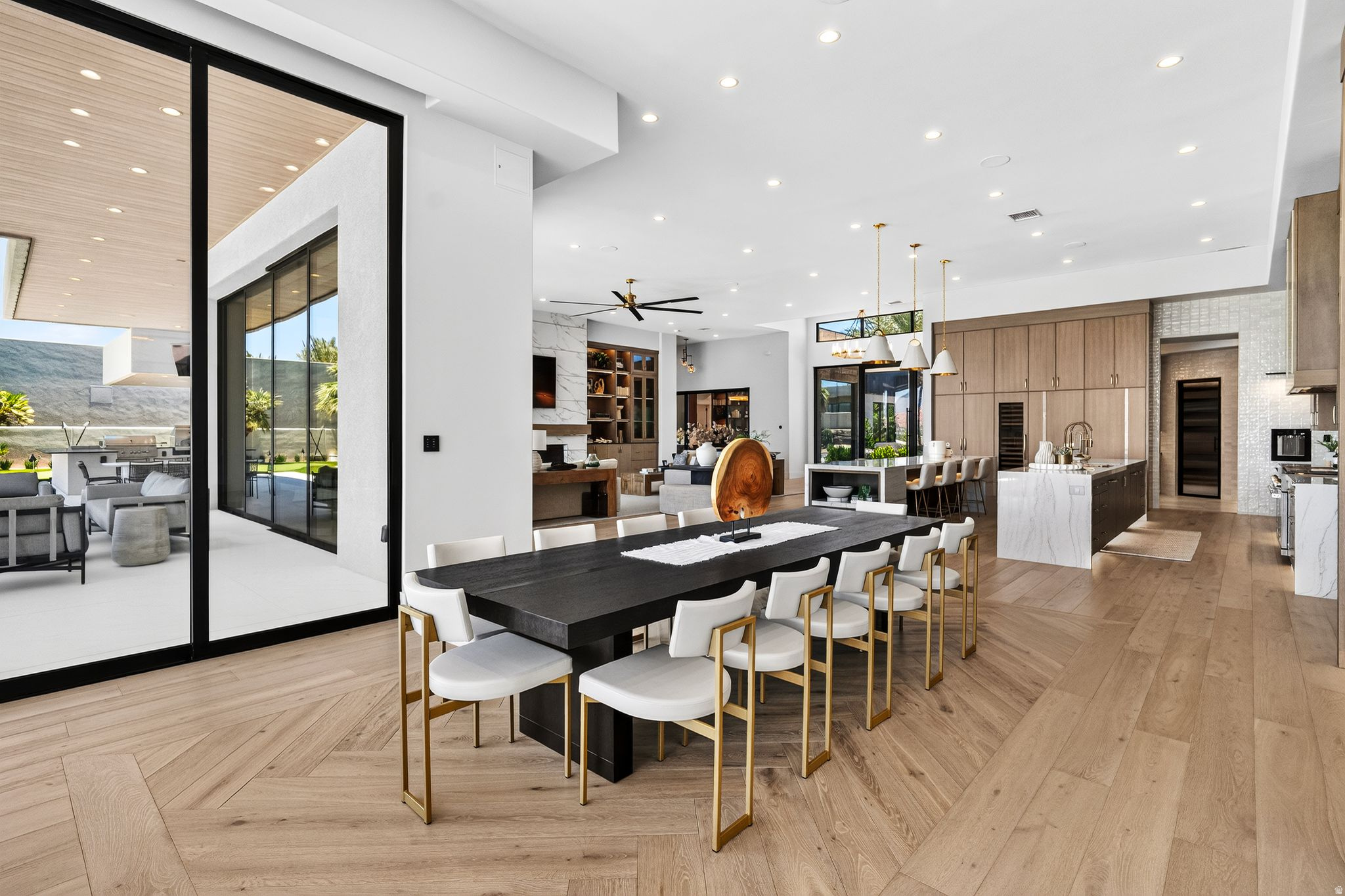 STONE CLIFF PH 17 - Residential