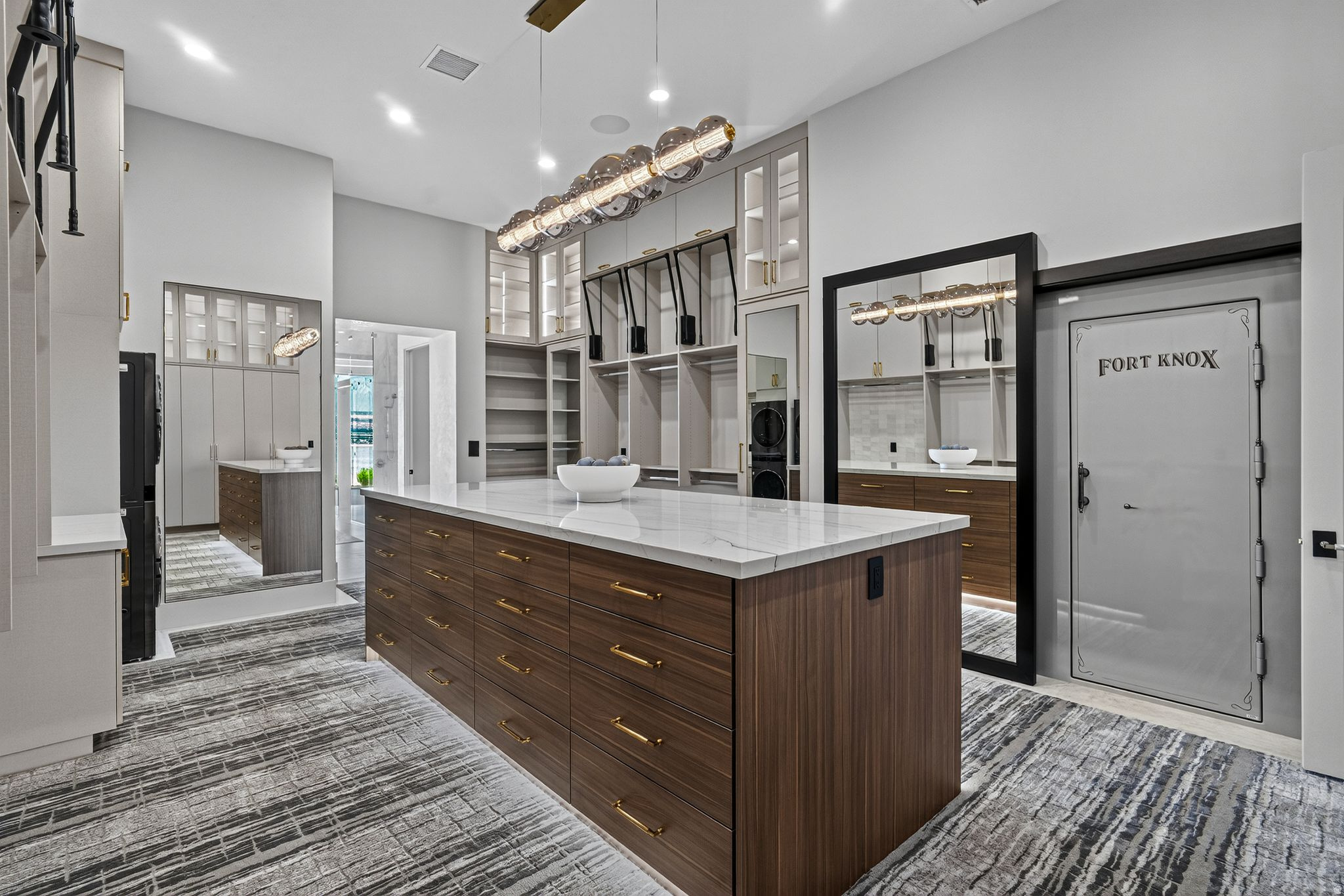 STONE CLIFF PH 17 - Residential