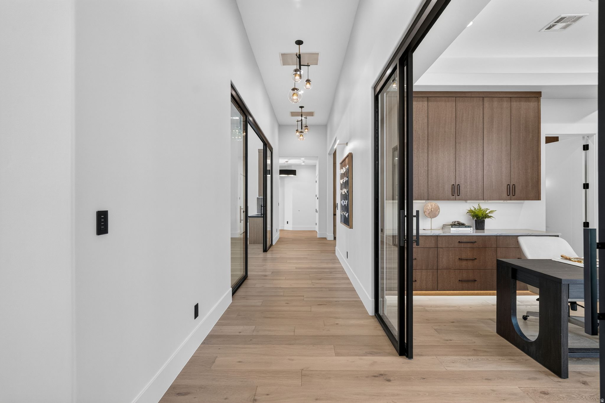STONE CLIFF PH 17 - Residential