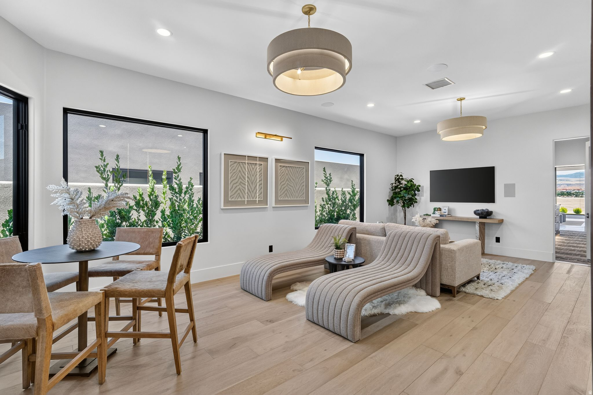 STONE CLIFF PH 17 - Residential