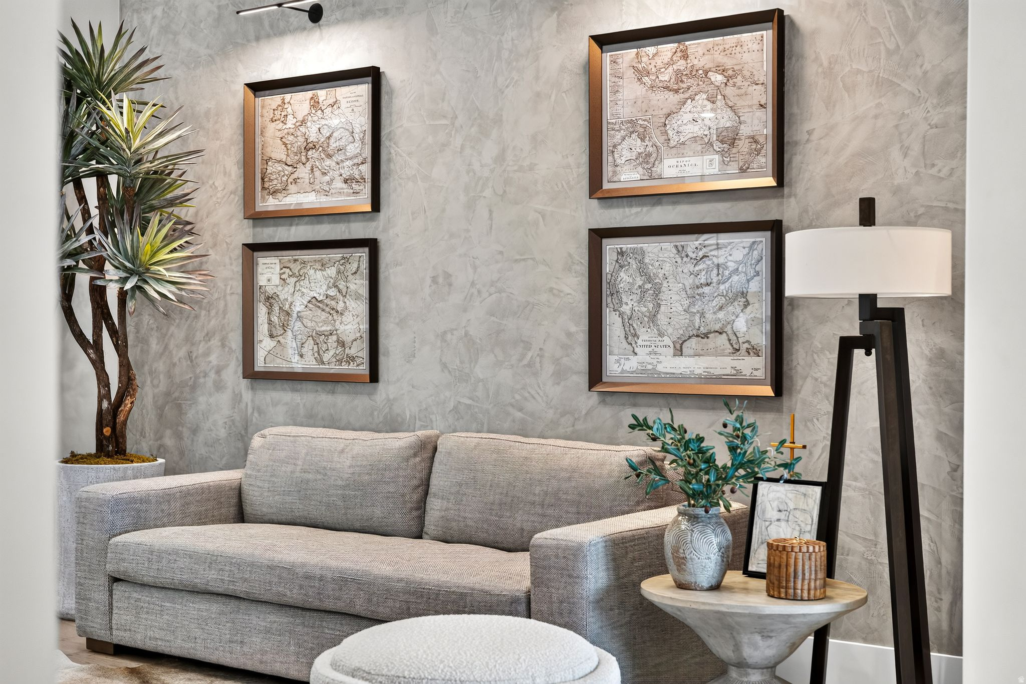 STONE CLIFF PH 17 - Residential