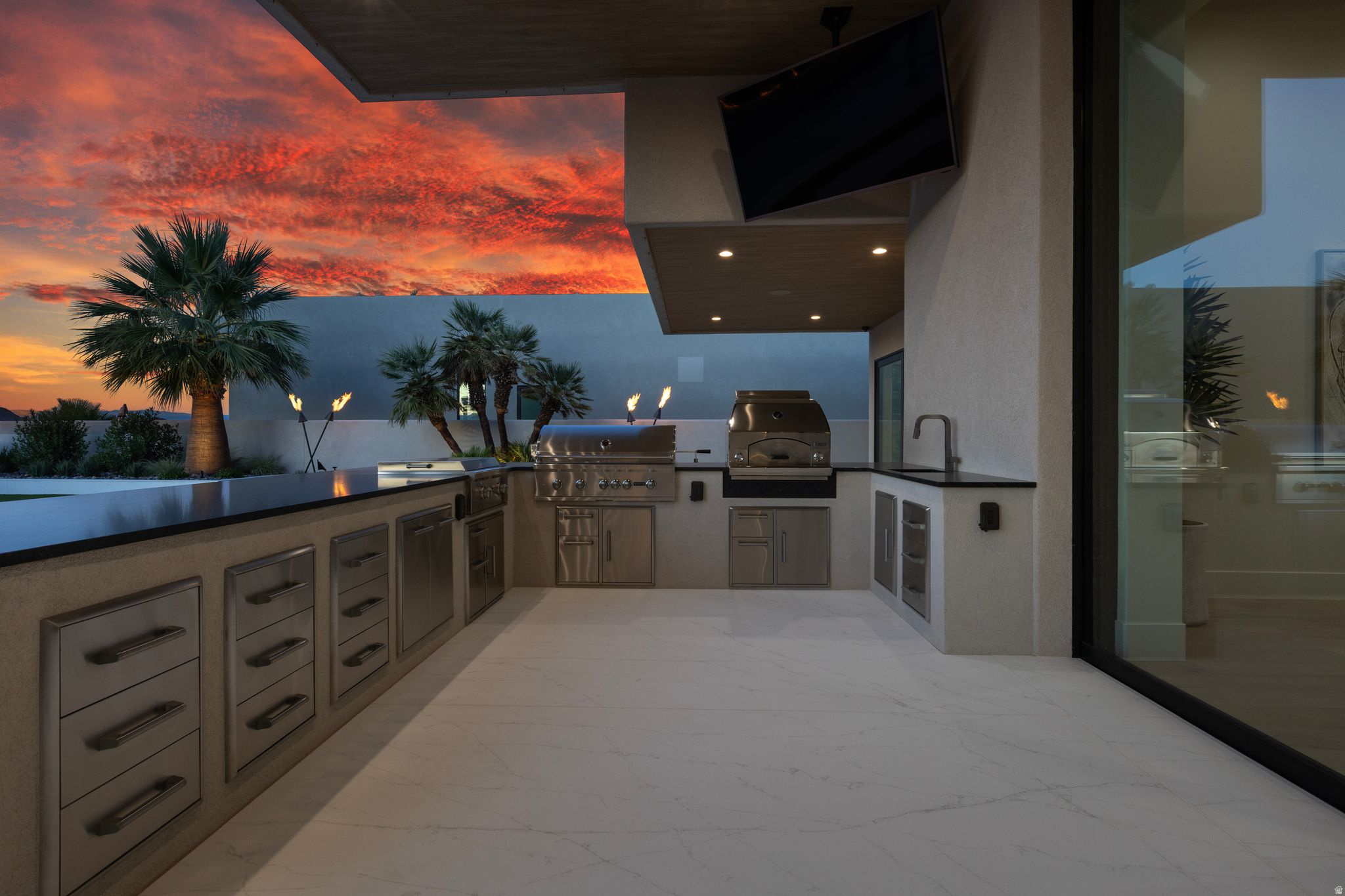 STONE CLIFF PH 17 - Residential