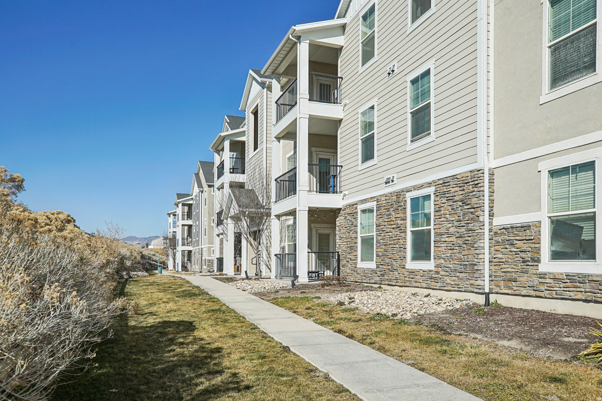 SADDLEBROOK - Residential