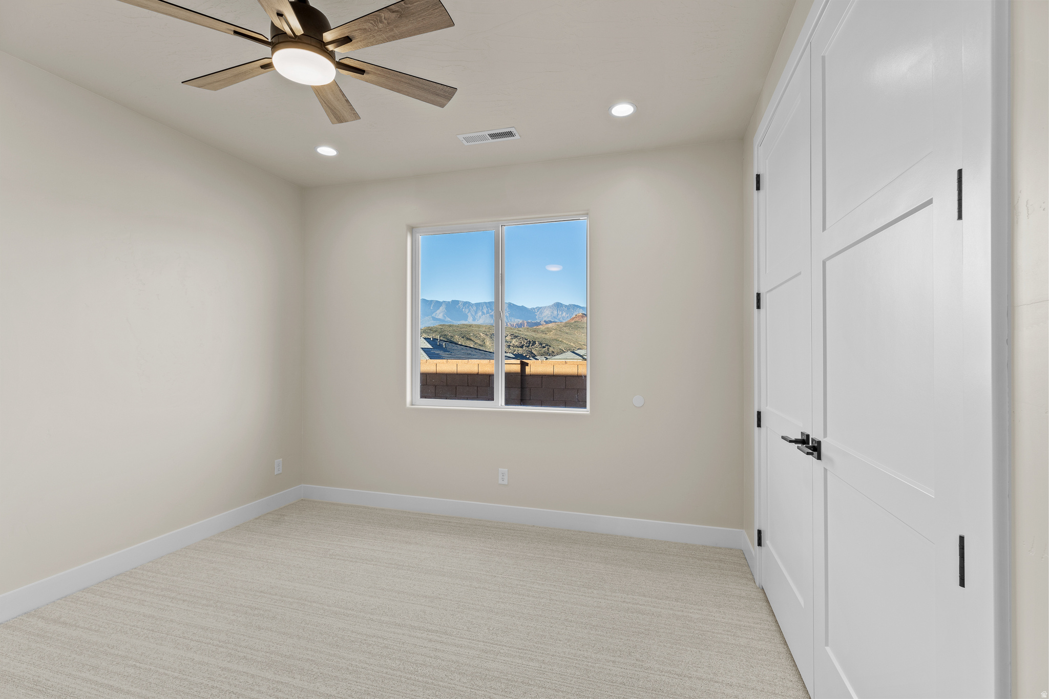ZIONS GATE - Residential
